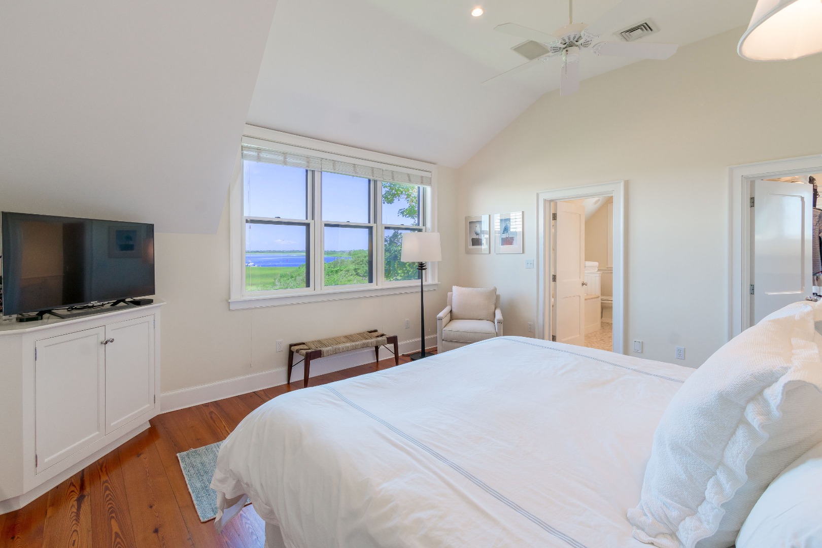 Nantucket, Massachusetts 02554, United States, 4 Bedrooms Bedrooms, ,5 BathroomsBathrooms,Residential,Active,180406