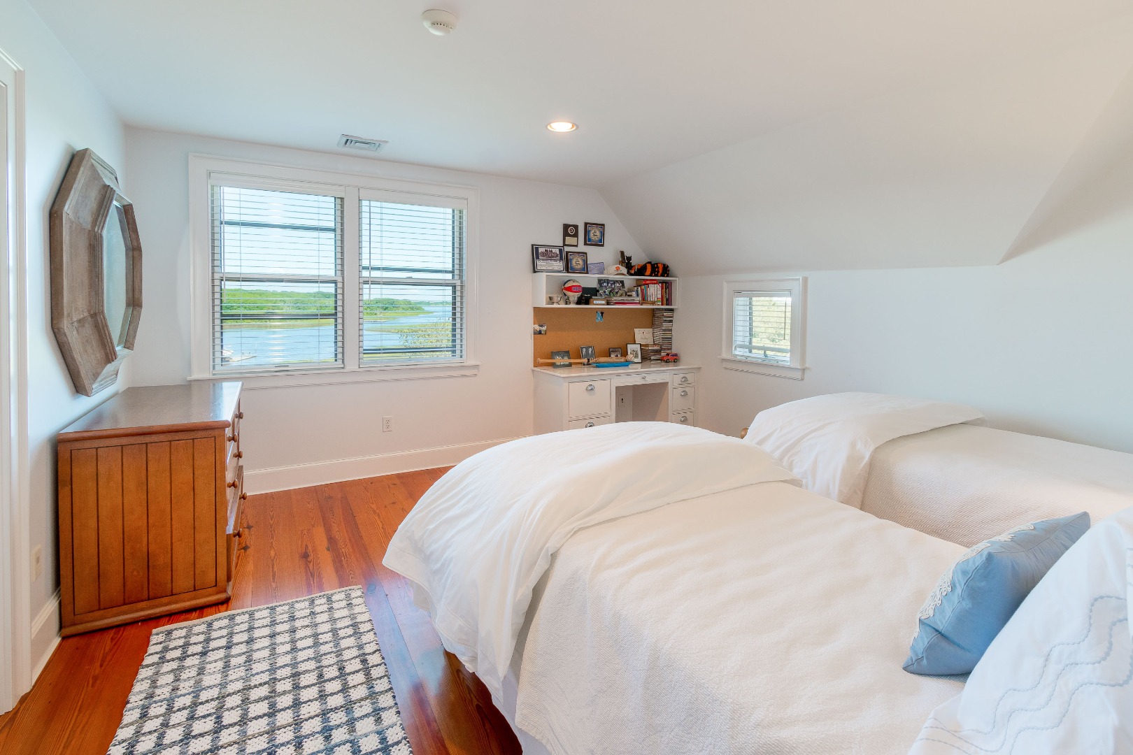 Nantucket, Massachusetts 02554, United States, 4 Bedrooms Bedrooms, ,5 BathroomsBathrooms,Residential,Active,180406