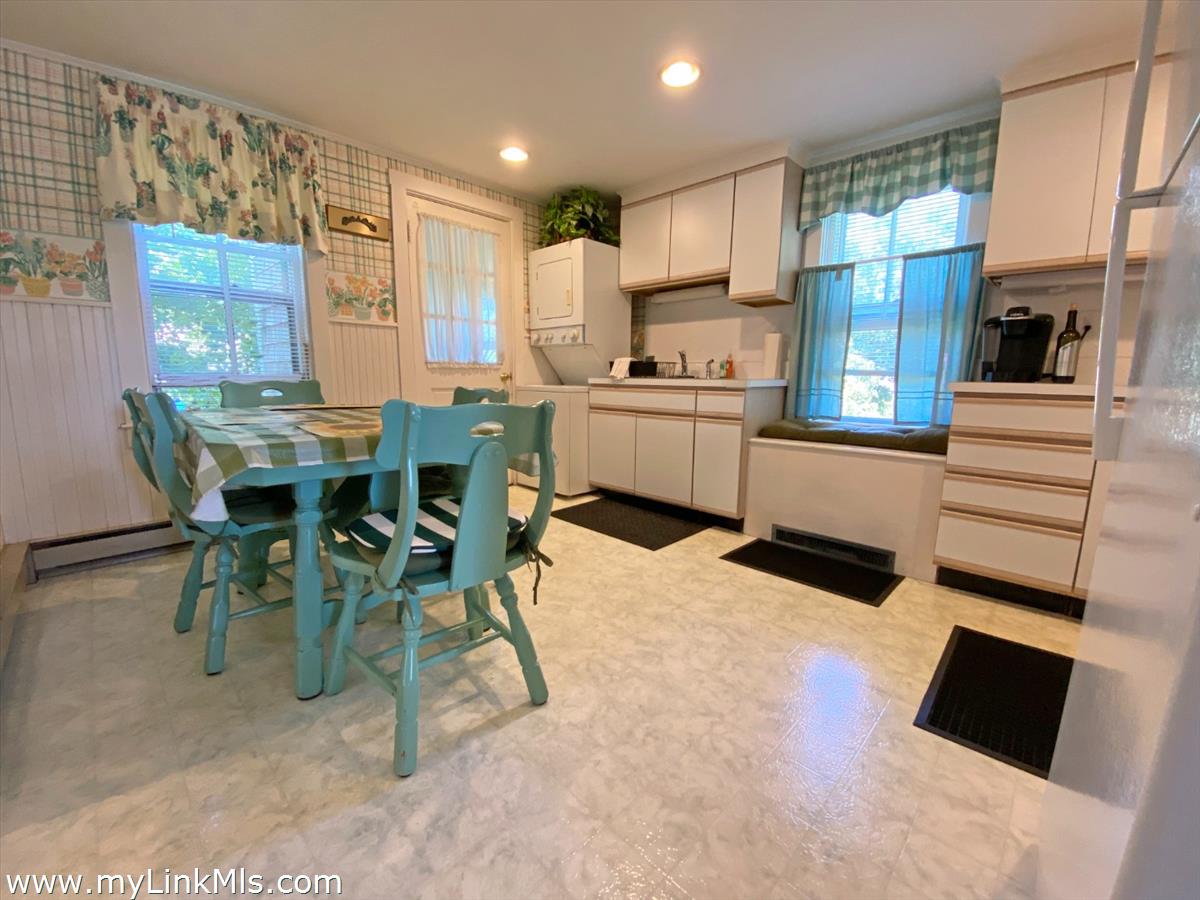 Nantucket, Massachusetts 02554, United States, 2 Bedrooms Bedrooms, ,1 BathroomBathrooms,Residential,Active,128300