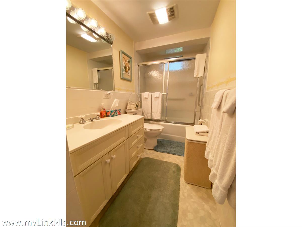 Nantucket, Massachusetts 02554, United States, 2 Bedrooms Bedrooms, ,1 BathroomBathrooms,Residential,Active,128300