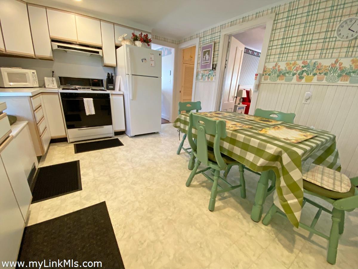 Nantucket, Massachusetts 02554, United States, 2 Bedrooms Bedrooms, ,1 BathroomBathrooms,Residential,Active,128300