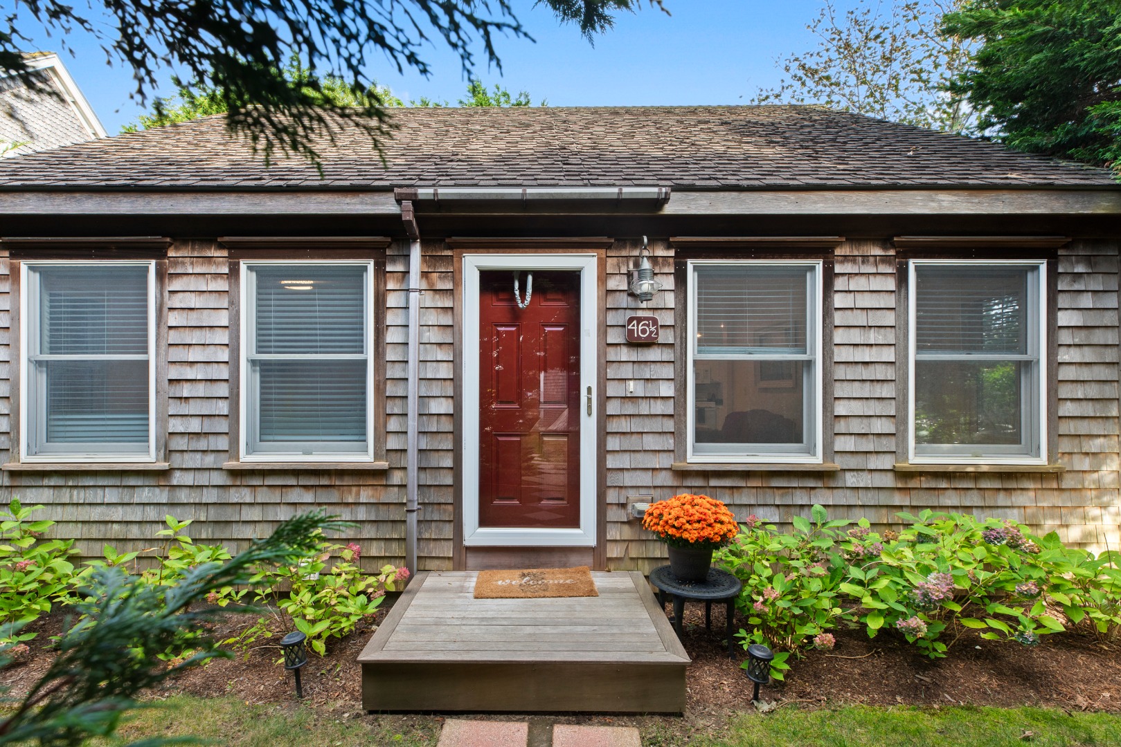 Nantucket, Massachusetts 02554, United States, 2 Bedrooms Bedrooms, ,1 BathroomBathrooms,Residential,Pending,40665