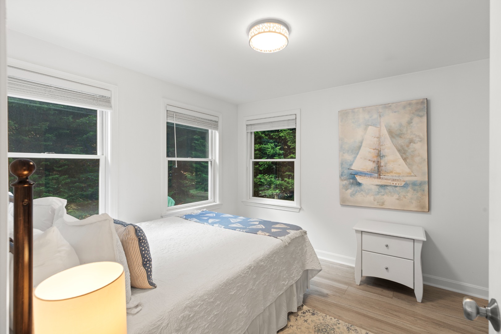 Nantucket, Massachusetts 02554, United States, 2 Bedrooms Bedrooms, ,1 BathroomBathrooms,Residential,Pending,40665