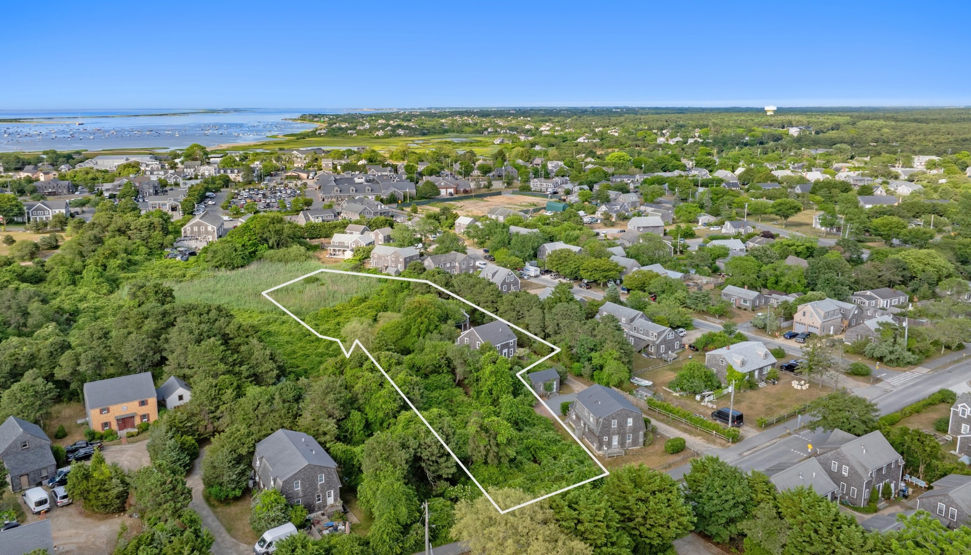 Nantucket, Massachusetts 02554, United States, 3 Bedrooms Bedrooms, ,4 BathroomsBathrooms,Residential,Active,173653