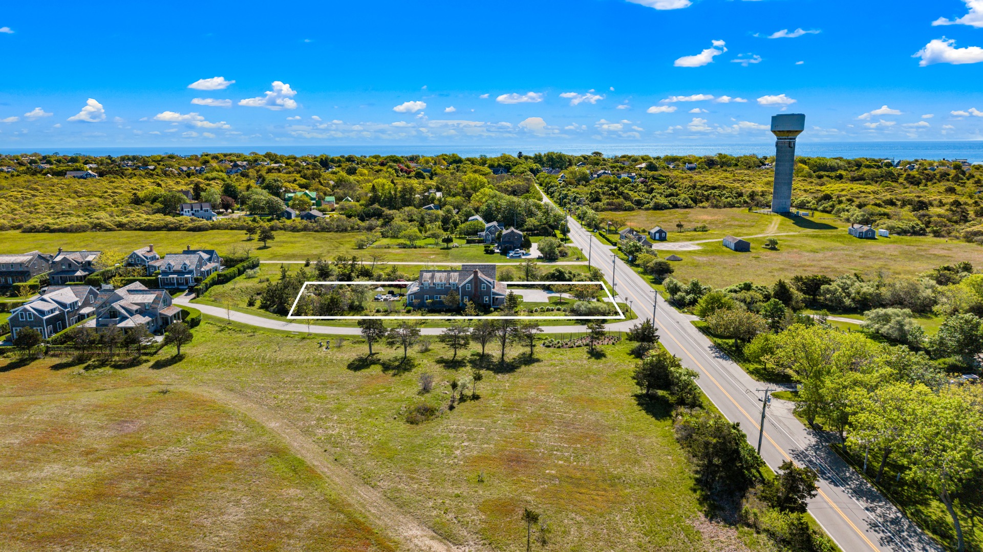 Nantucket, Massachusetts 02564, United States, 3 Bedrooms Bedrooms, ,4 BathroomsBathrooms,Residential,Active,139633