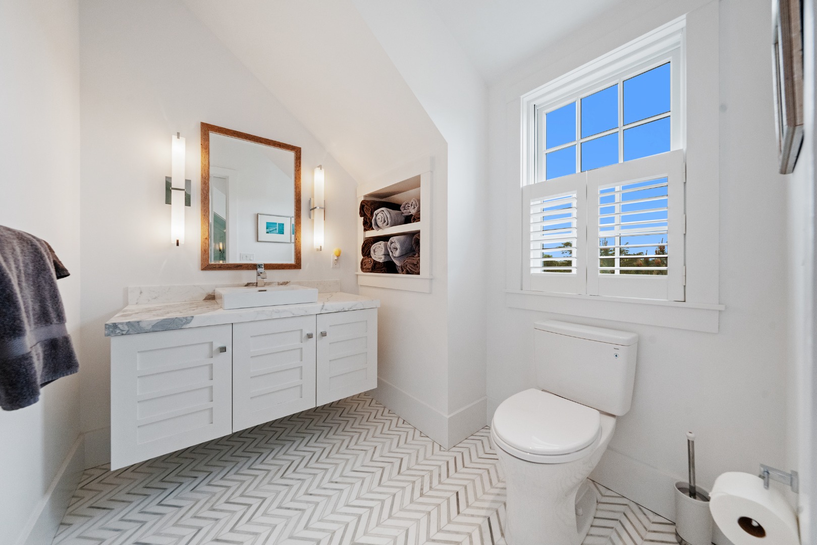 Nantucket, Massachusetts 02564, United States, 3 Bedrooms Bedrooms, ,4 BathroomsBathrooms,Residential,Active,139633