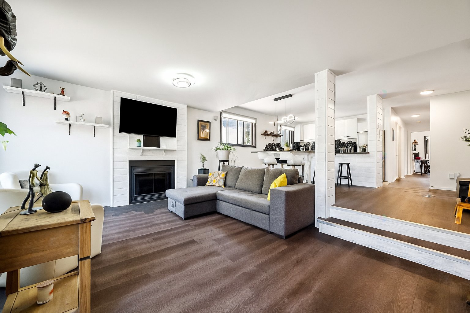 Saint-Lambert, QC J4S 1Y6, Canada, 2 Bedrooms Bedrooms, ,1 BathroomBathrooms,Residential,Active,199770