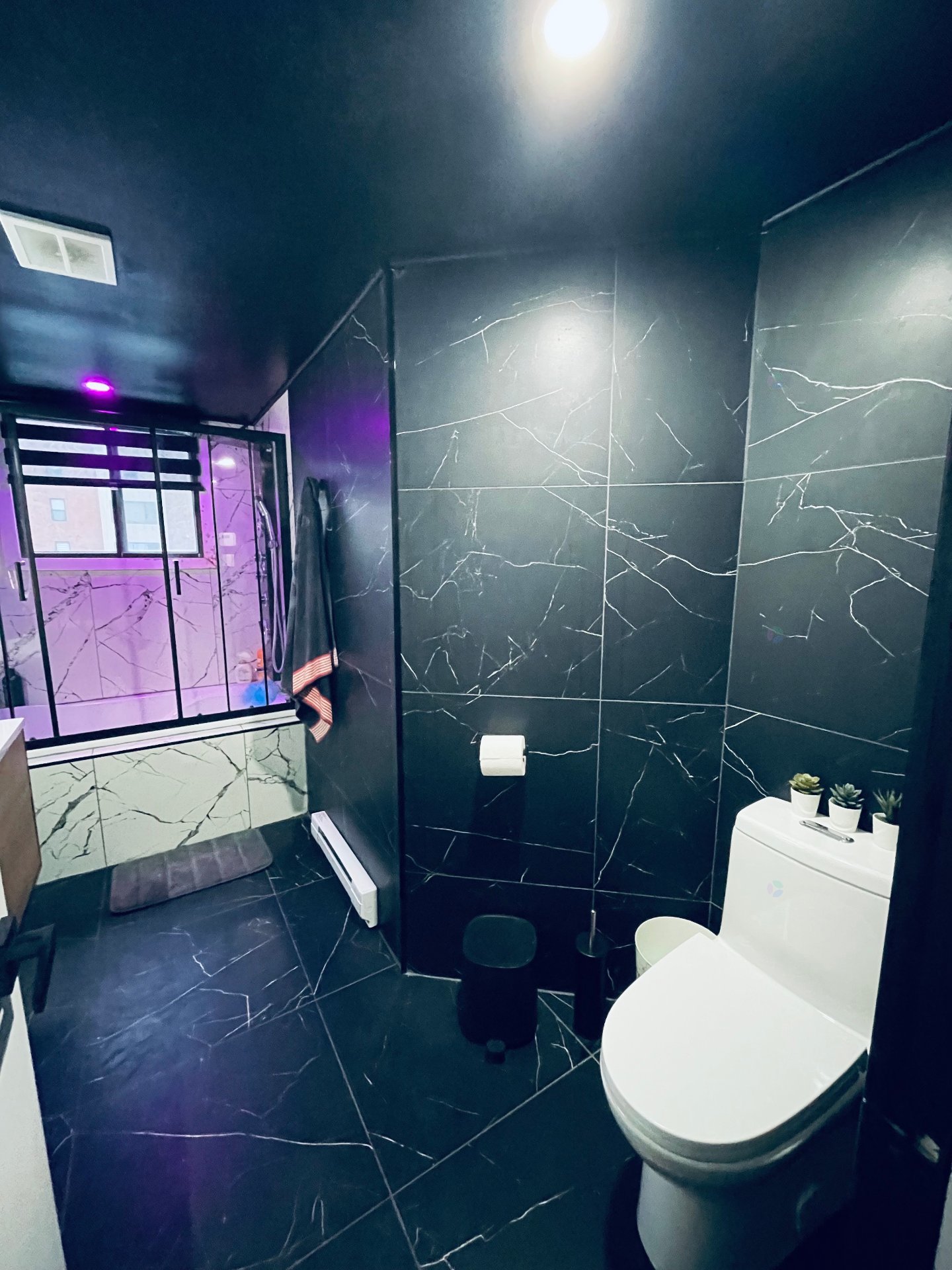 Saint-Lambert, QC J4S 1Y6, Canada, 2 Bedrooms Bedrooms, ,1 BathroomBathrooms,Residential,Active,199770