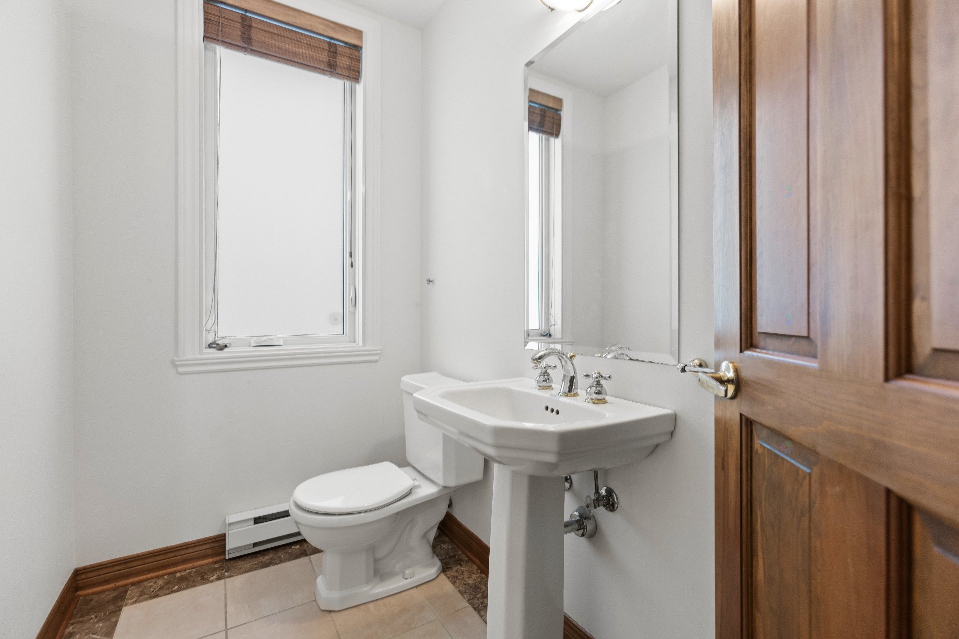 Montréal (Verdun/Île-Des-Soeurs), QC H3E 1X1, Canada, 4 Bedrooms Bedrooms, ,4 BathroomsBathrooms,Residential,Active,206310