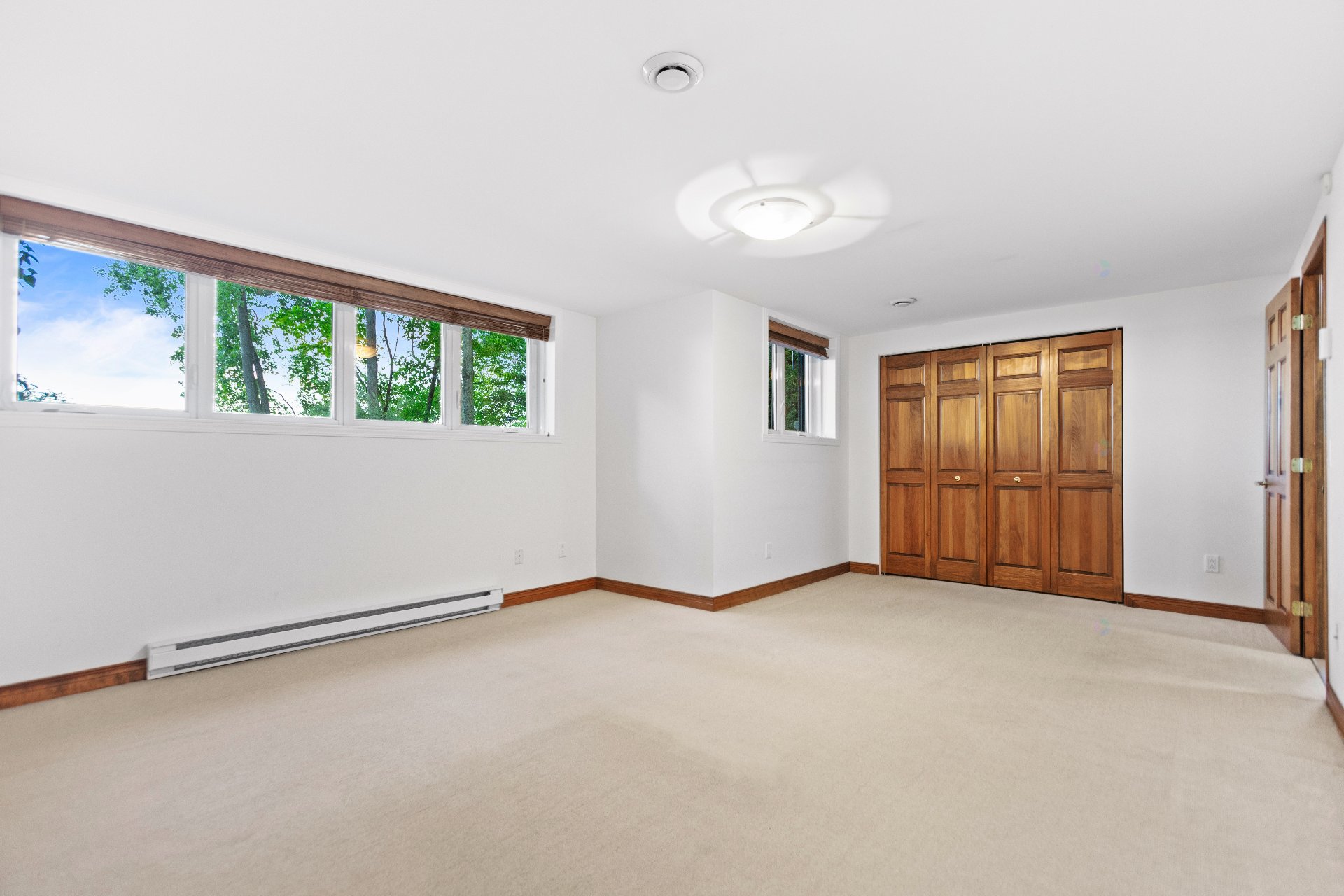 Montréal (Verdun/Île-Des-Soeurs), QC H3E 1X1, Canada, 4 Bedrooms Bedrooms, ,4 BathroomsBathrooms,Residential,Active,206310