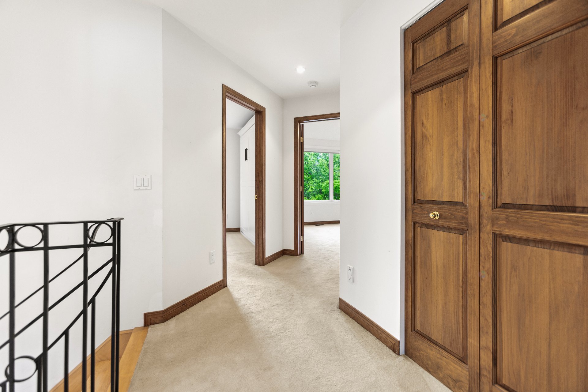 Montréal (Verdun/Île-Des-Soeurs), QC H3E 1X1, Canada, 4 Bedrooms Bedrooms, ,4 BathroomsBathrooms,Residential,Active,206310