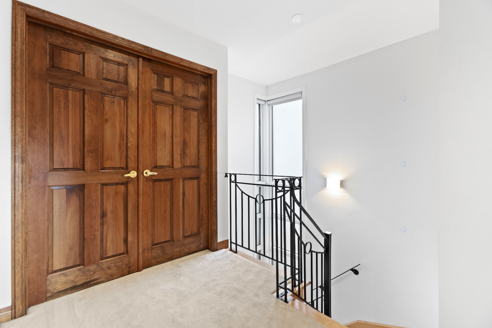 Montréal (Verdun/Île-Des-Soeurs), QC H3E 1X1, Canada, 4 Bedrooms Bedrooms, ,4 BathroomsBathrooms,Residential,Active,206310