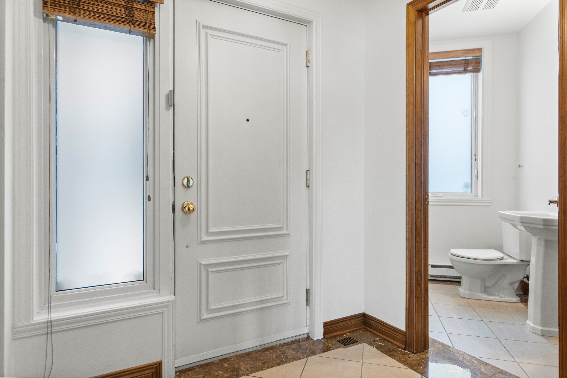 Montréal (Verdun/Île-Des-Soeurs), QC H3E 1X1, Canada, 4 Bedrooms Bedrooms, ,4 BathroomsBathrooms,Residential,Active,206310