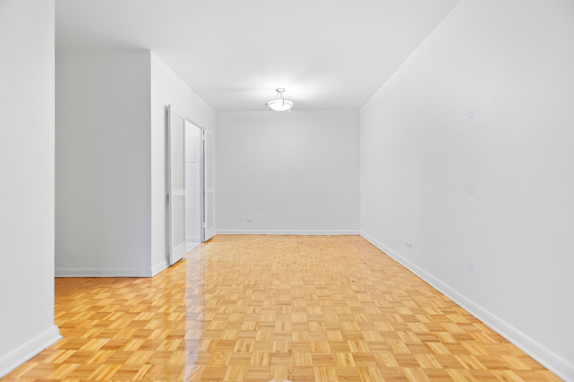 Côte-Saint-Luc, QC H3X 2W2, Canada, 2 Bedrooms Bedrooms, ,2 BathroomsBathrooms,Residential,Active,209744