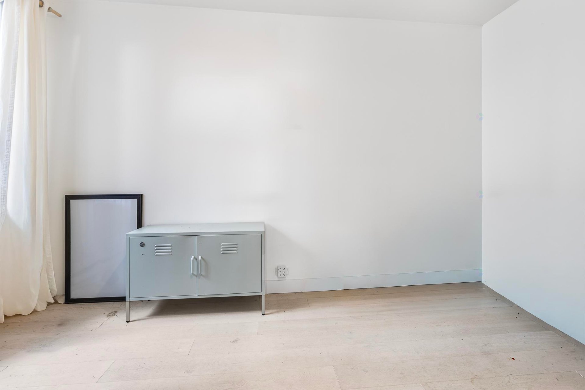 Montréal (Lachine), QC H8S 3C1, Canada, 4 Bedrooms Bedrooms, ,2 BathroomsBathrooms,Residential,Active,242257