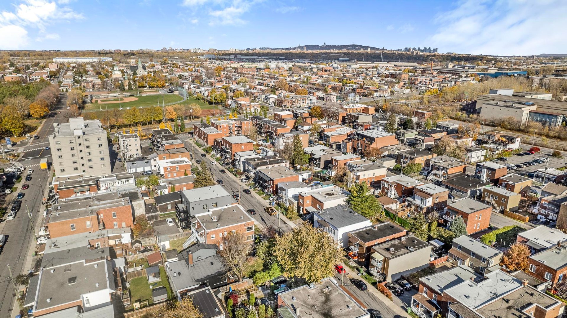 Montréal (Lachine), QC H8S 3C1, Canada, 4 Bedrooms Bedrooms, ,2 BathroomsBathrooms,Residential,Active,242257