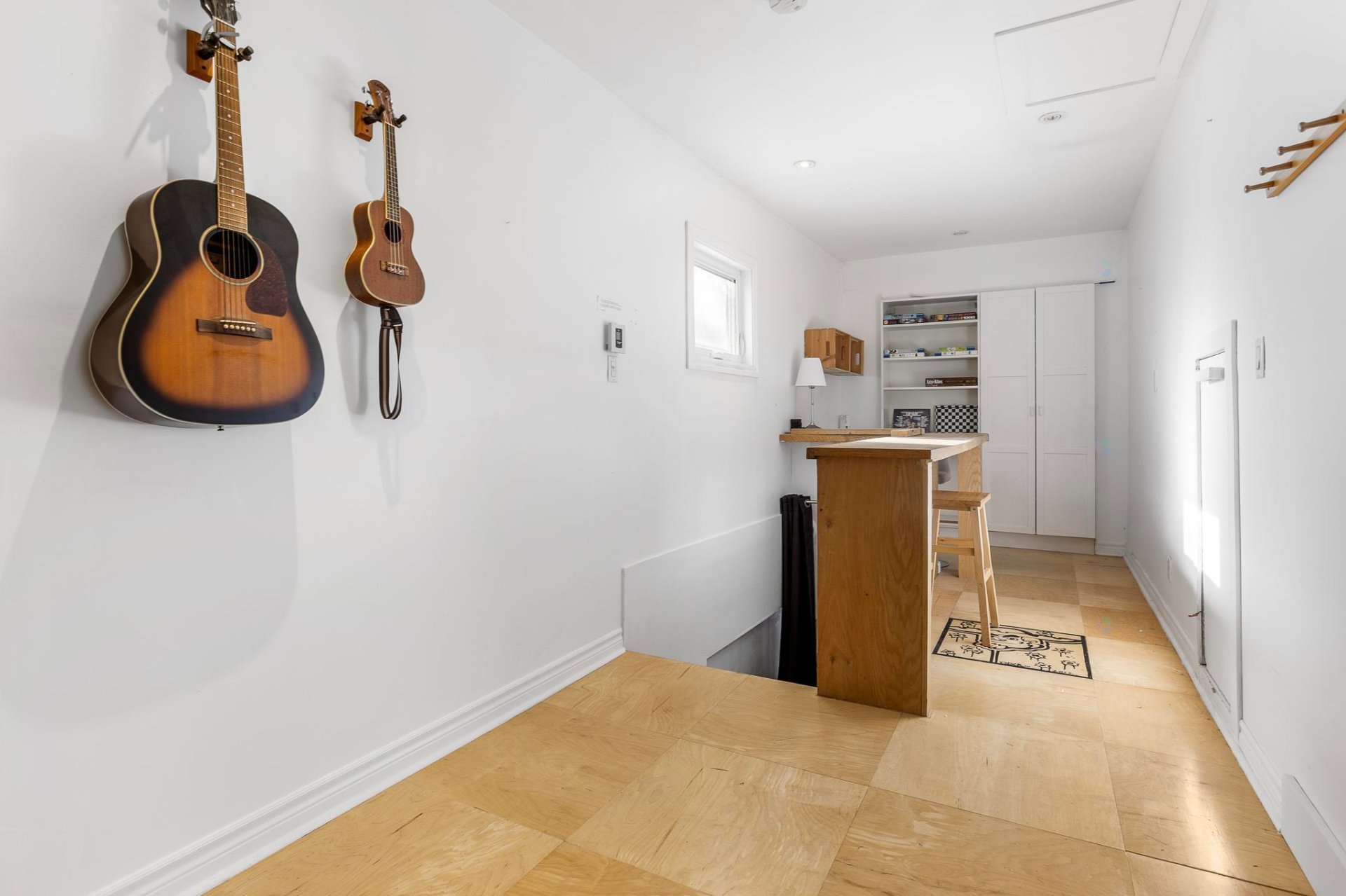 Montréal (Lachine), QC H8S 3C1, Canada, 4 Bedrooms Bedrooms, ,2 BathroomsBathrooms,Residential,Active,242257