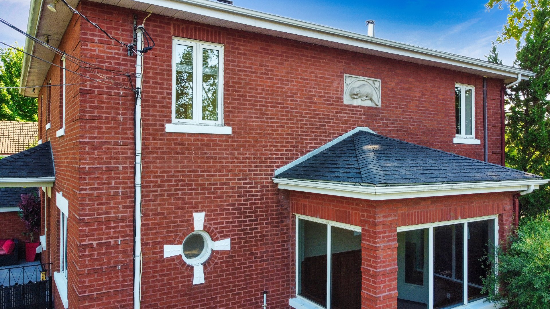 Châteauguay, QC J6J 4J8, Canada, 3 Bedrooms Bedrooms, ,4 BathroomsBathrooms,Residential,Active,201440