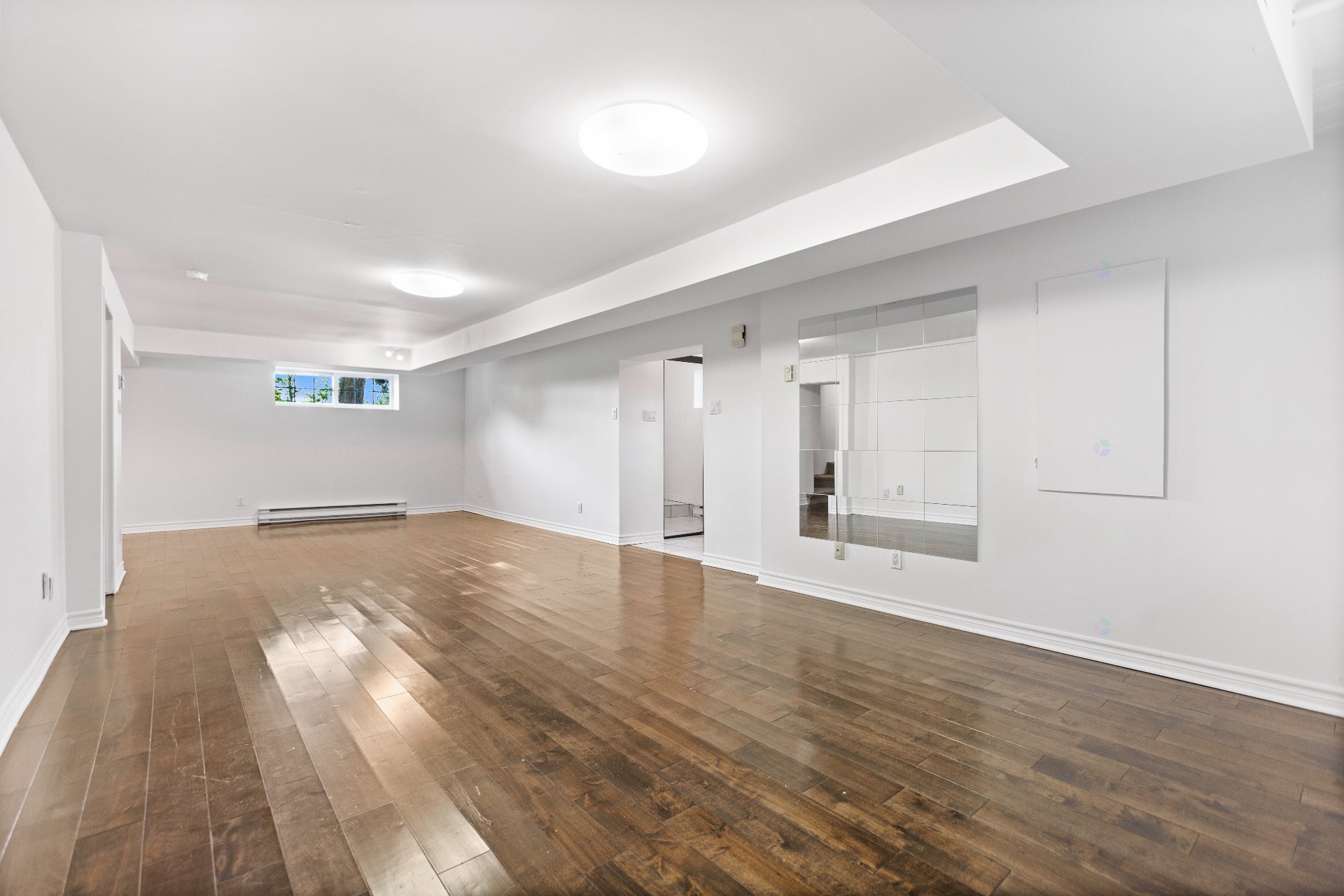 Châteauguay, QC J6J 4J8, Canada, 3 Bedrooms Bedrooms, ,4 BathroomsBathrooms,Residential,Active,201440