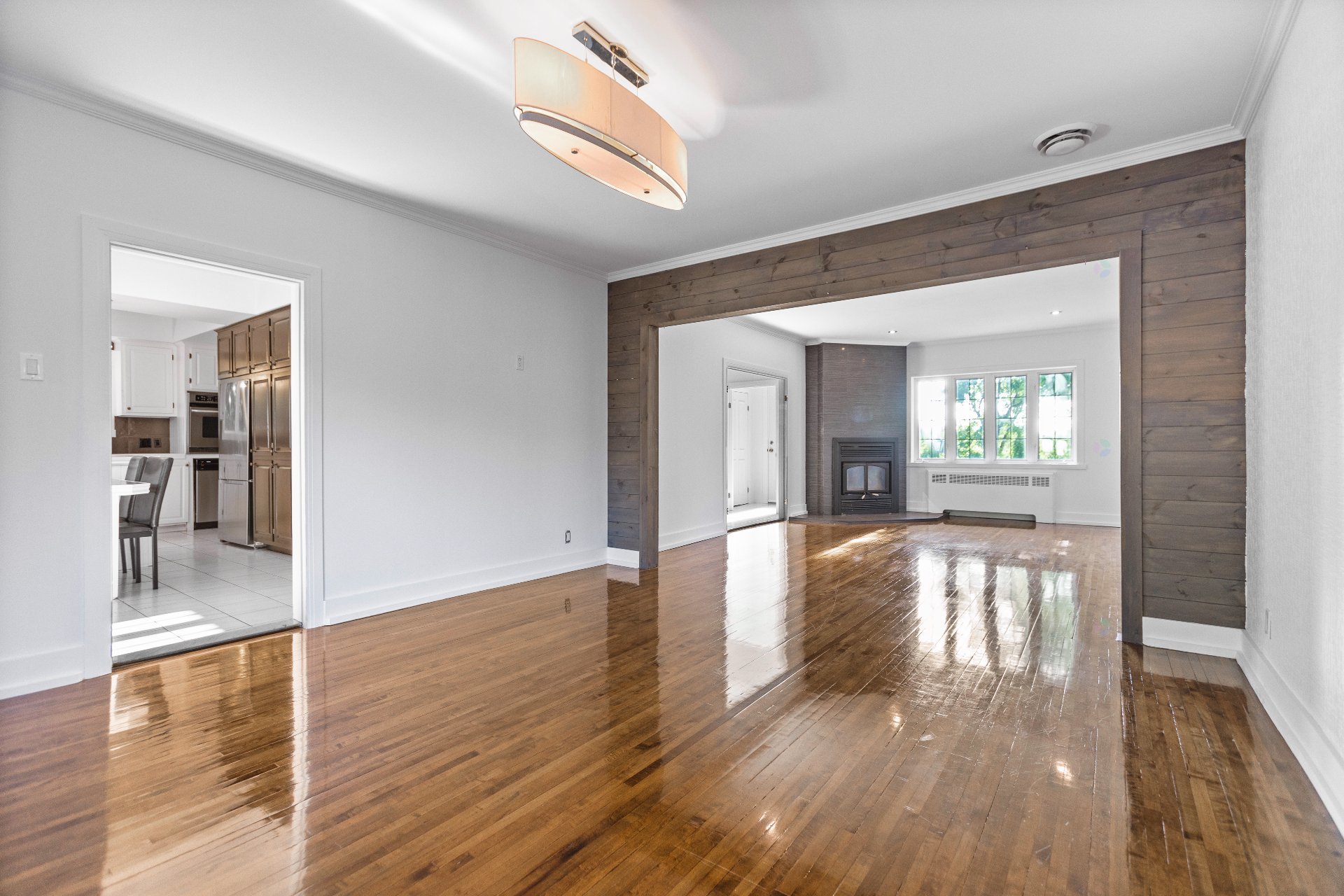 Châteauguay, QC J6J 4J8, Canada, 3 Bedrooms Bedrooms, ,4 BathroomsBathrooms,Residential,Active,201440