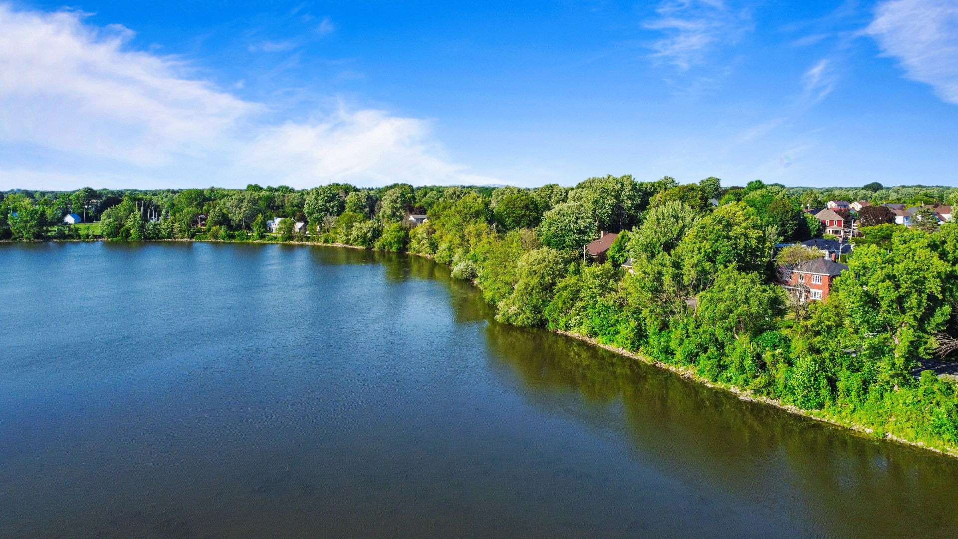 Châteauguay, QC J6J 4J8, Canada, 3 Bedrooms Bedrooms, ,4 BathroomsBathrooms,Residential,Active,201440