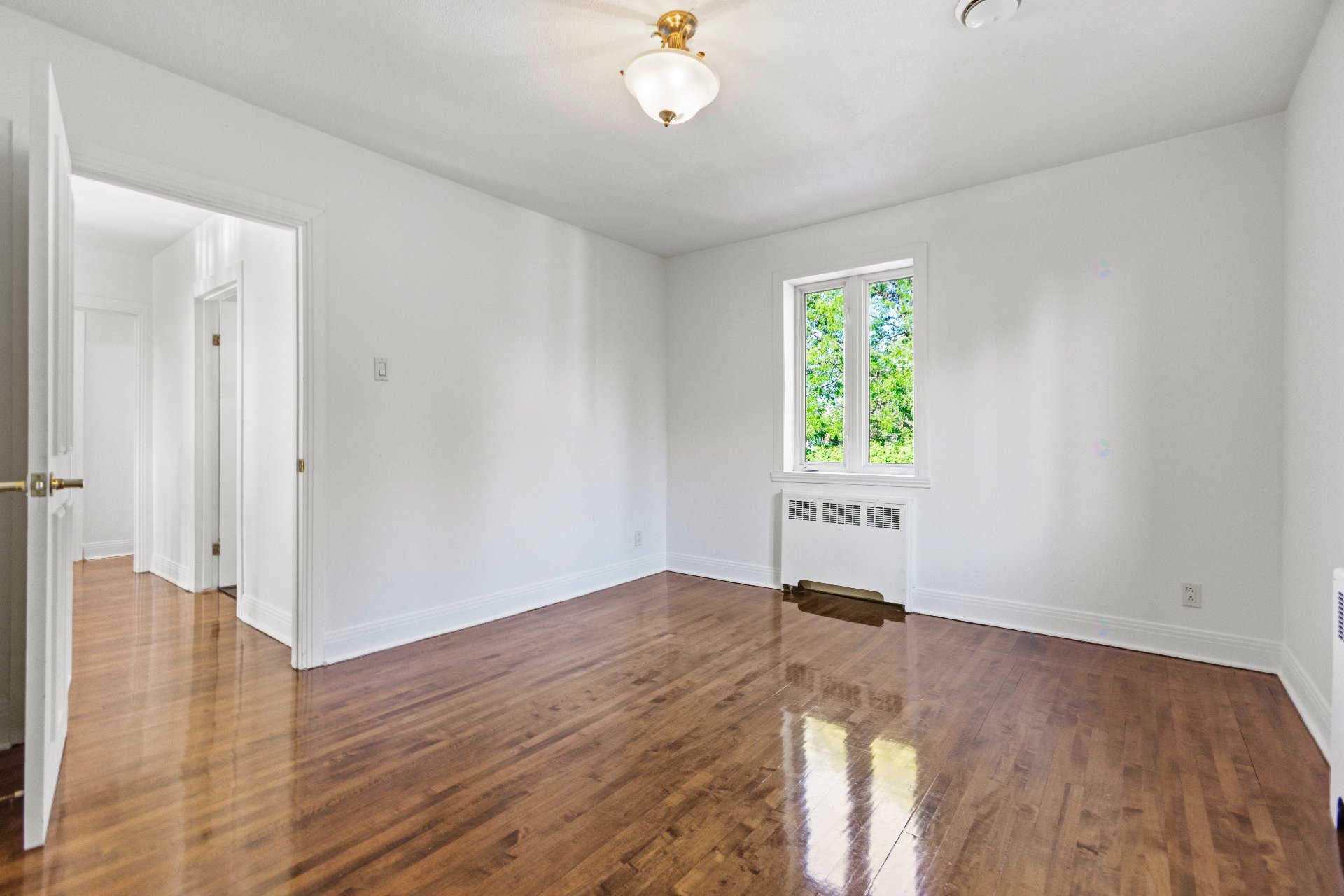 Châteauguay, QC J6J 4J8, Canada, 3 Bedrooms Bedrooms, ,4 BathroomsBathrooms,Residential,Active,201440