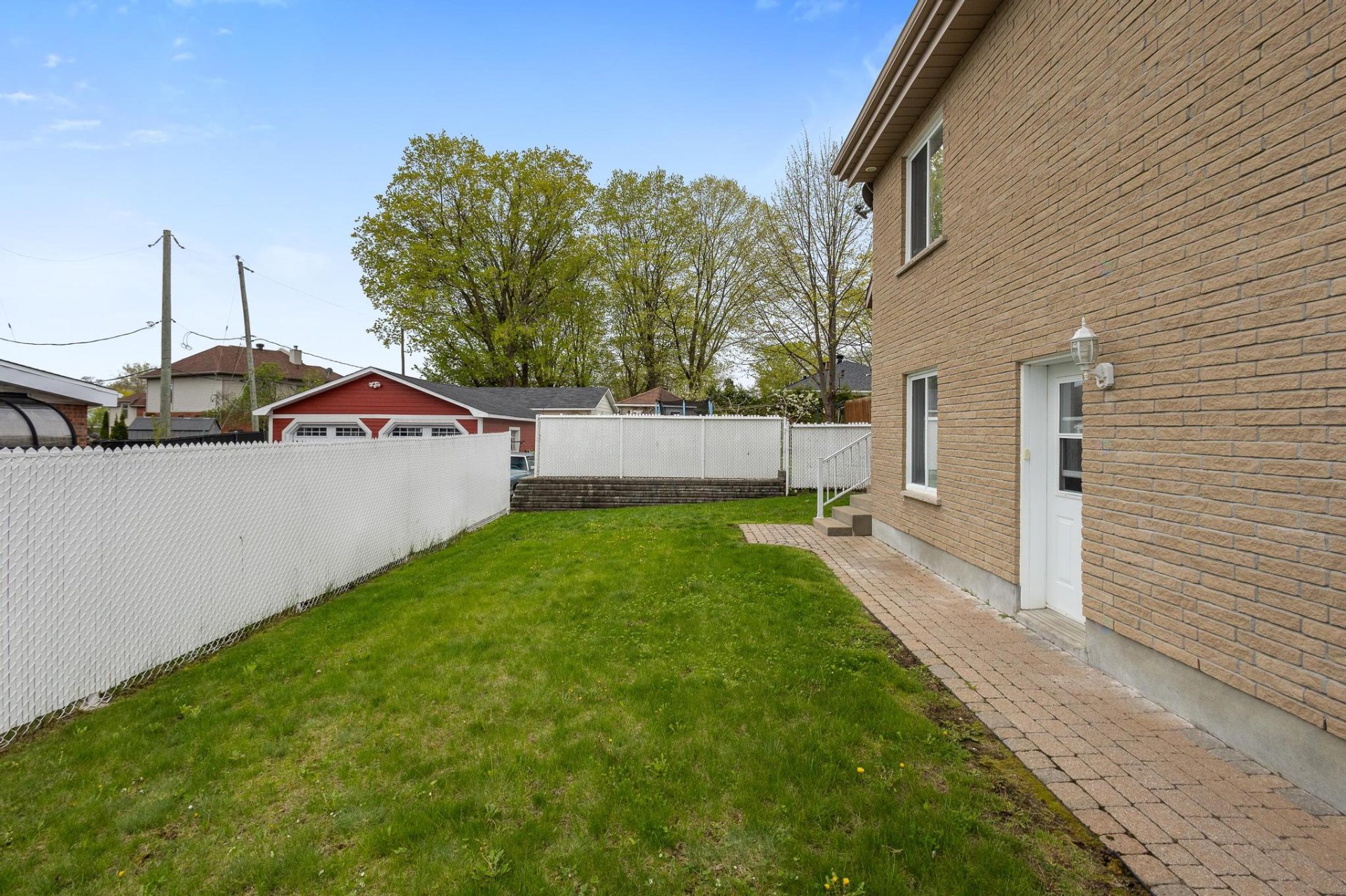 Montréal (Pierrefonds-Roxboro), QC H8Z 2T8, Canada, 4 Bedrooms Bedrooms, ,3 BathroomsBathrooms,Residential,Active,230370