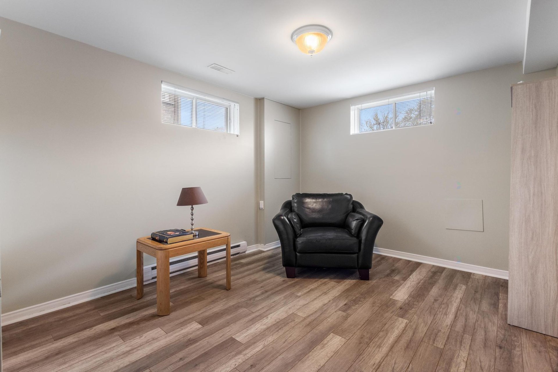 Montréal (Pierrefonds-Roxboro), QC H8Z 2T8, Canada, 4 Bedrooms Bedrooms, ,3 BathroomsBathrooms,Residential,Active,230370