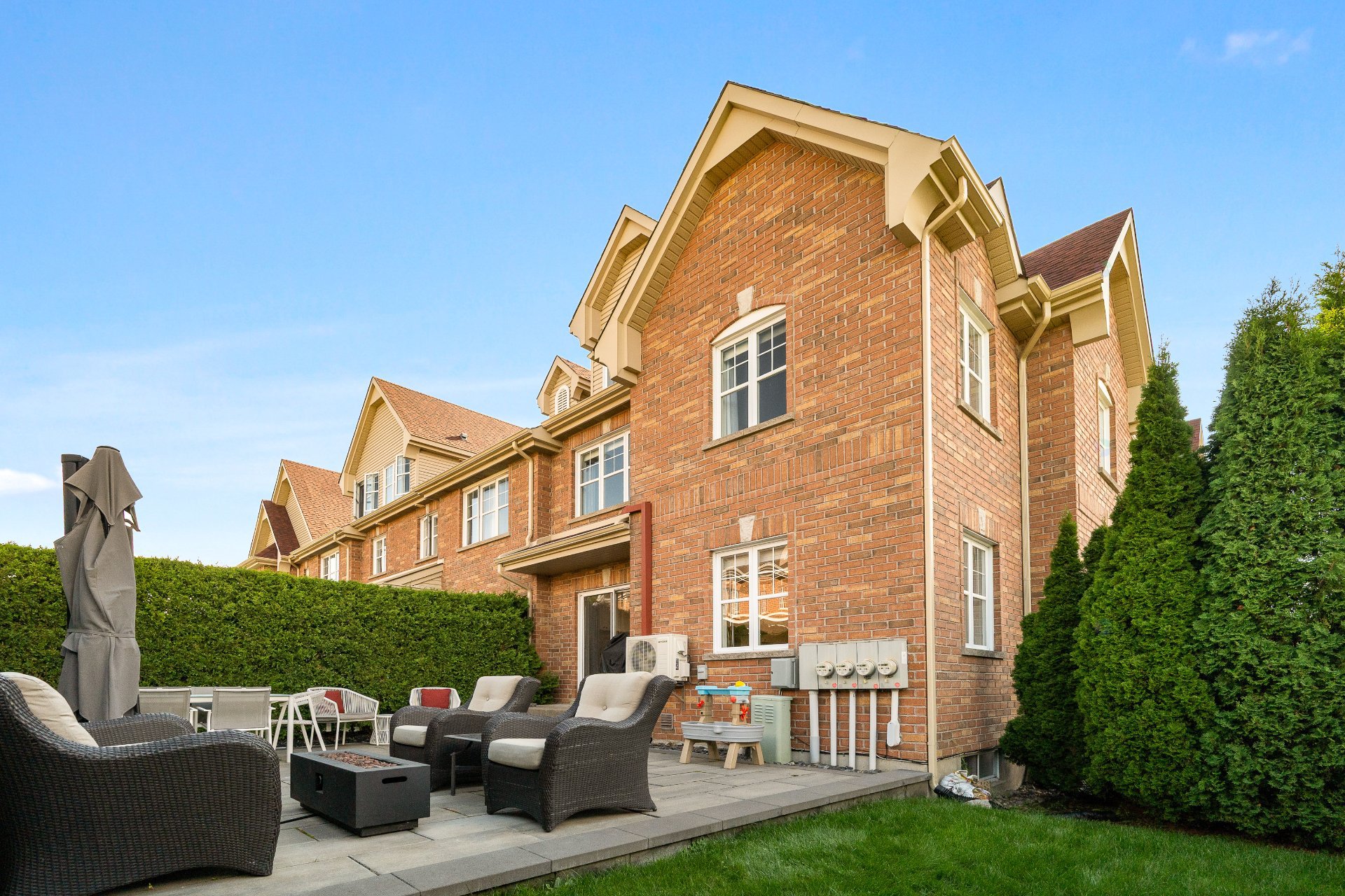 Montréal (Saint-Laurent), QC H4R 3N3, Canada, 3 Bedrooms Bedrooms, ,3 BathroomsBathrooms,Residential,Active,205357