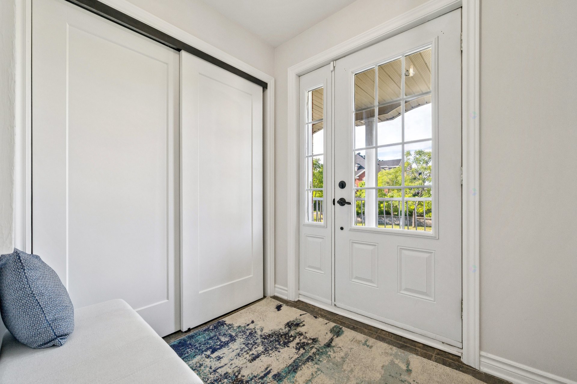 Montréal (Saint-Laurent), QC H4R 3N3, Canada, 3 Bedrooms Bedrooms, ,3 BathroomsBathrooms,Residential,Active,205357