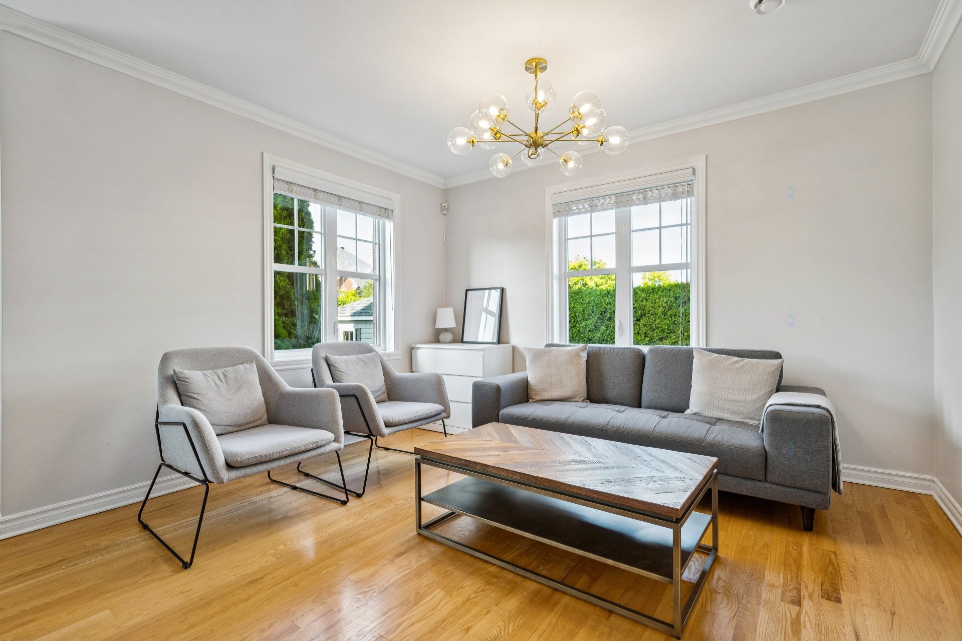 Montréal (Saint-Laurent), QC H4R 3N3, Canada, 3 Bedrooms Bedrooms, ,3 BathroomsBathrooms,Residential,Active,205357