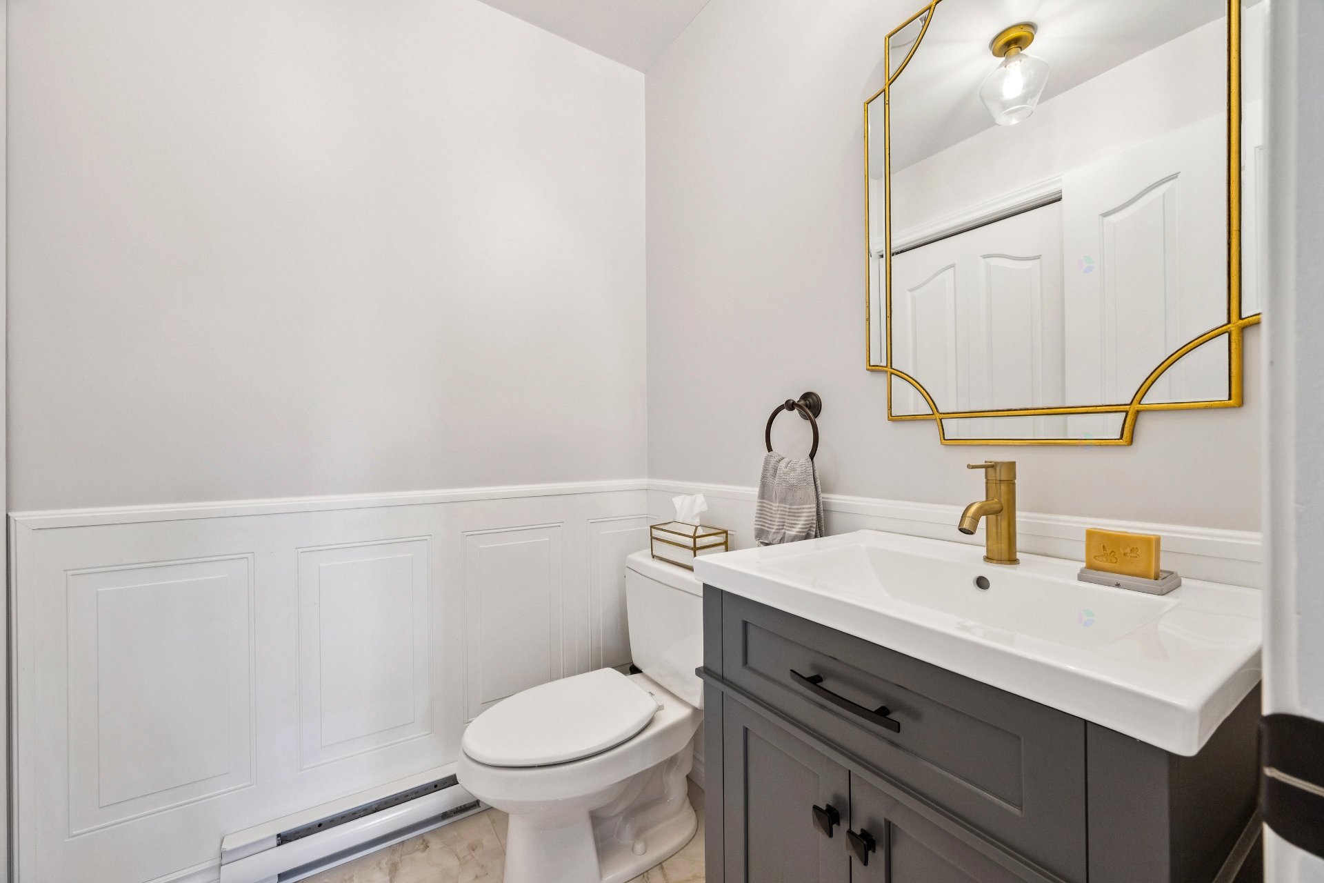 Montréal (Saint-Laurent), QC H4R 3N3, Canada, 3 Bedrooms Bedrooms, ,3 BathroomsBathrooms,Residential,Active,205357