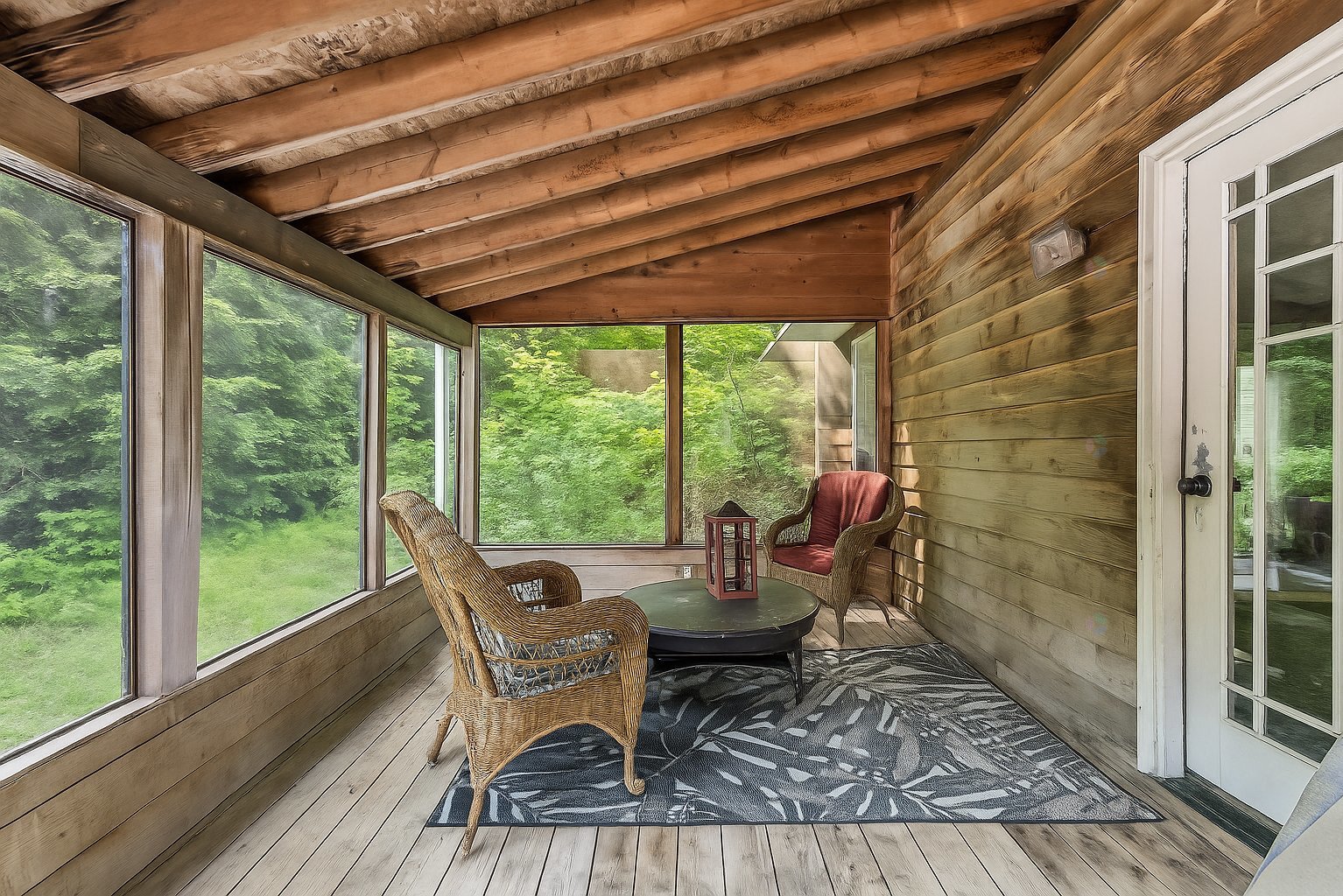 Chelsea, QC J9B 2H5, Canada, 5 Bedrooms Bedrooms, ,4 BathroomsBathrooms,Residential,Active,156632