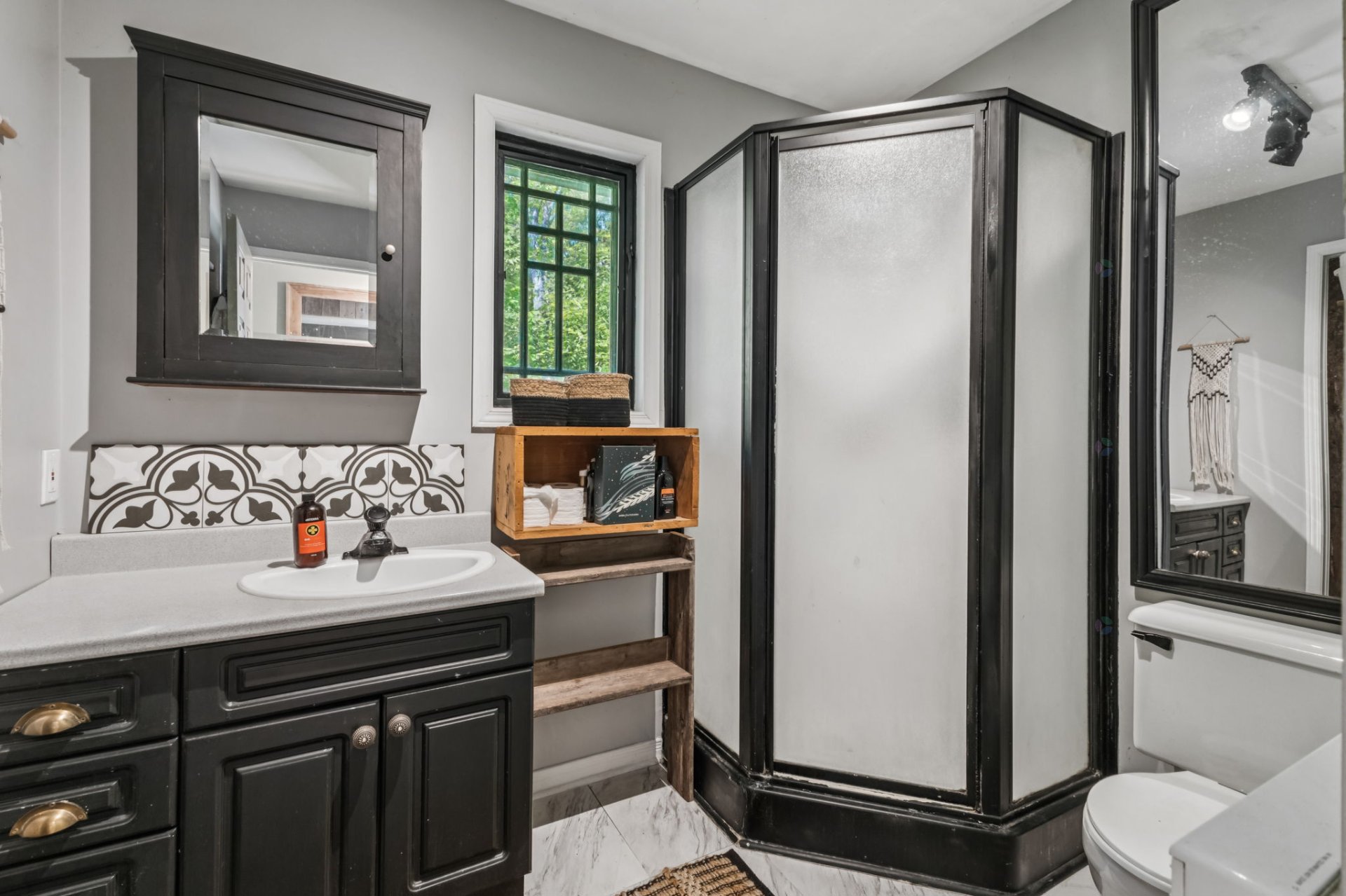 Chelsea, QC J9B 2H5, Canada, 5 Bedrooms Bedrooms, ,4 BathroomsBathrooms,Residential,Active,156632