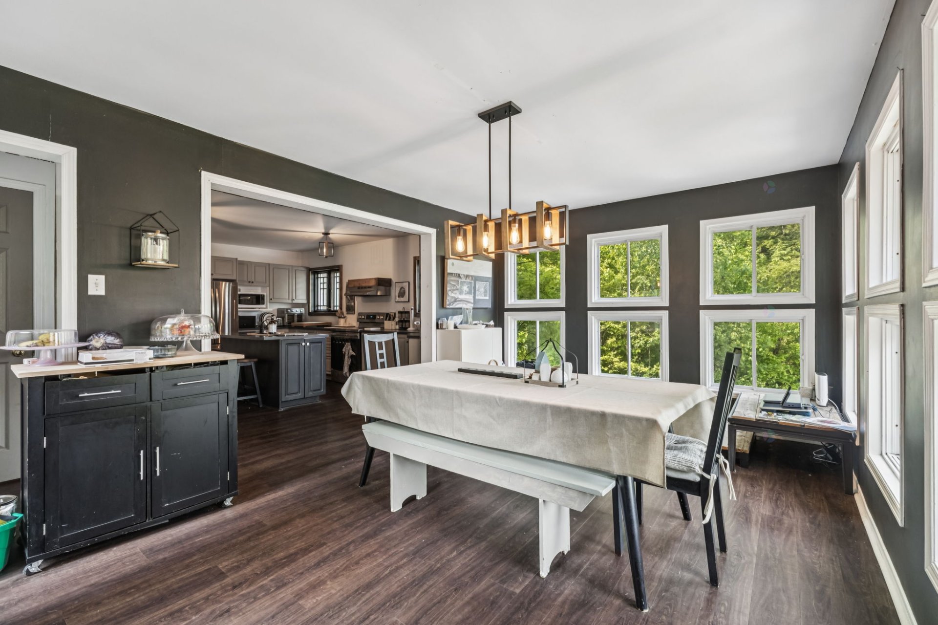 Chelsea, QC J9B 2H5, Canada, 5 Bedrooms Bedrooms, ,4 BathroomsBathrooms,Residential,Active,156632