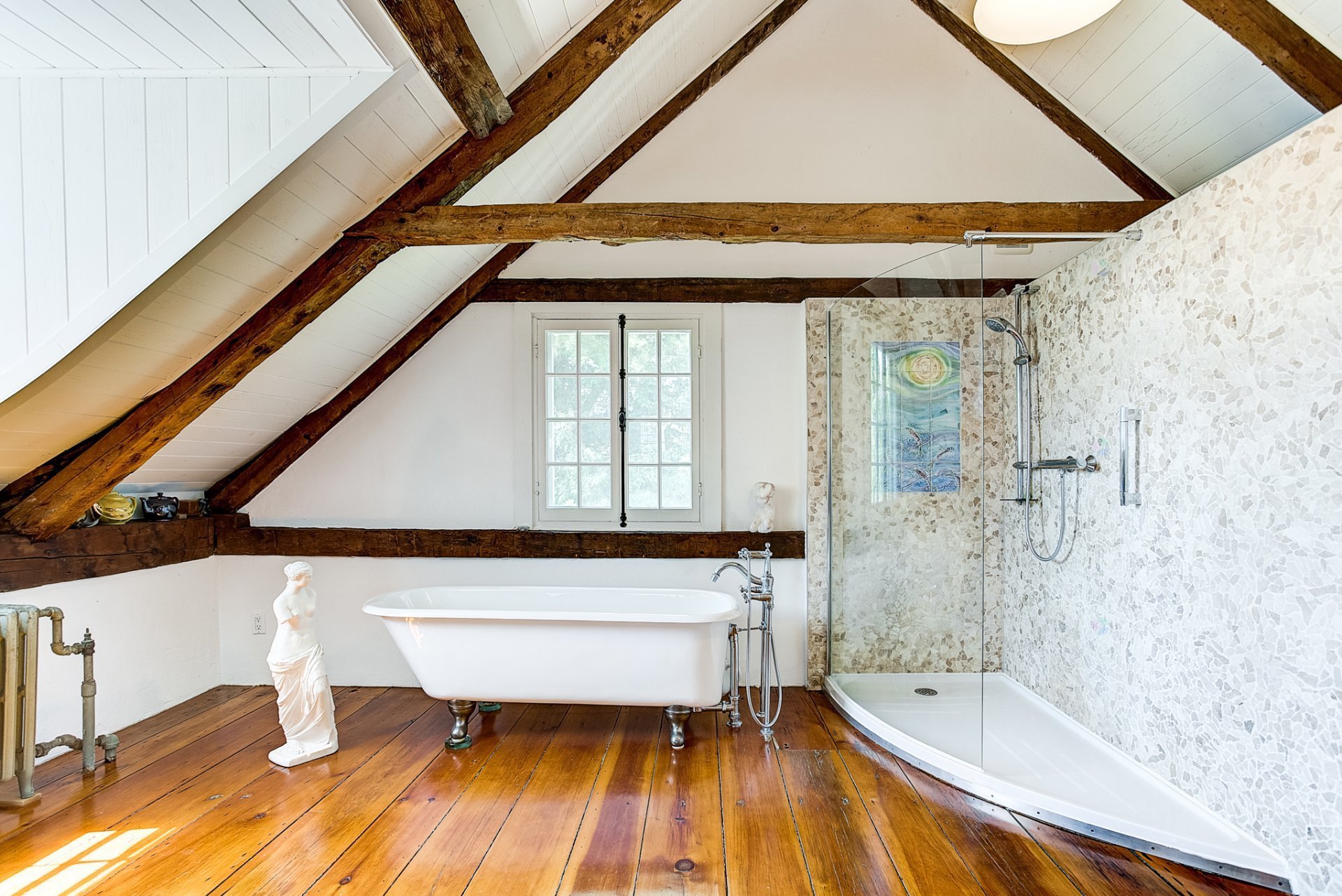 Oka, QC J0N 1E0, Canada, 3 Bedrooms Bedrooms, ,1 BathroomBathrooms,Residential,Active,75012