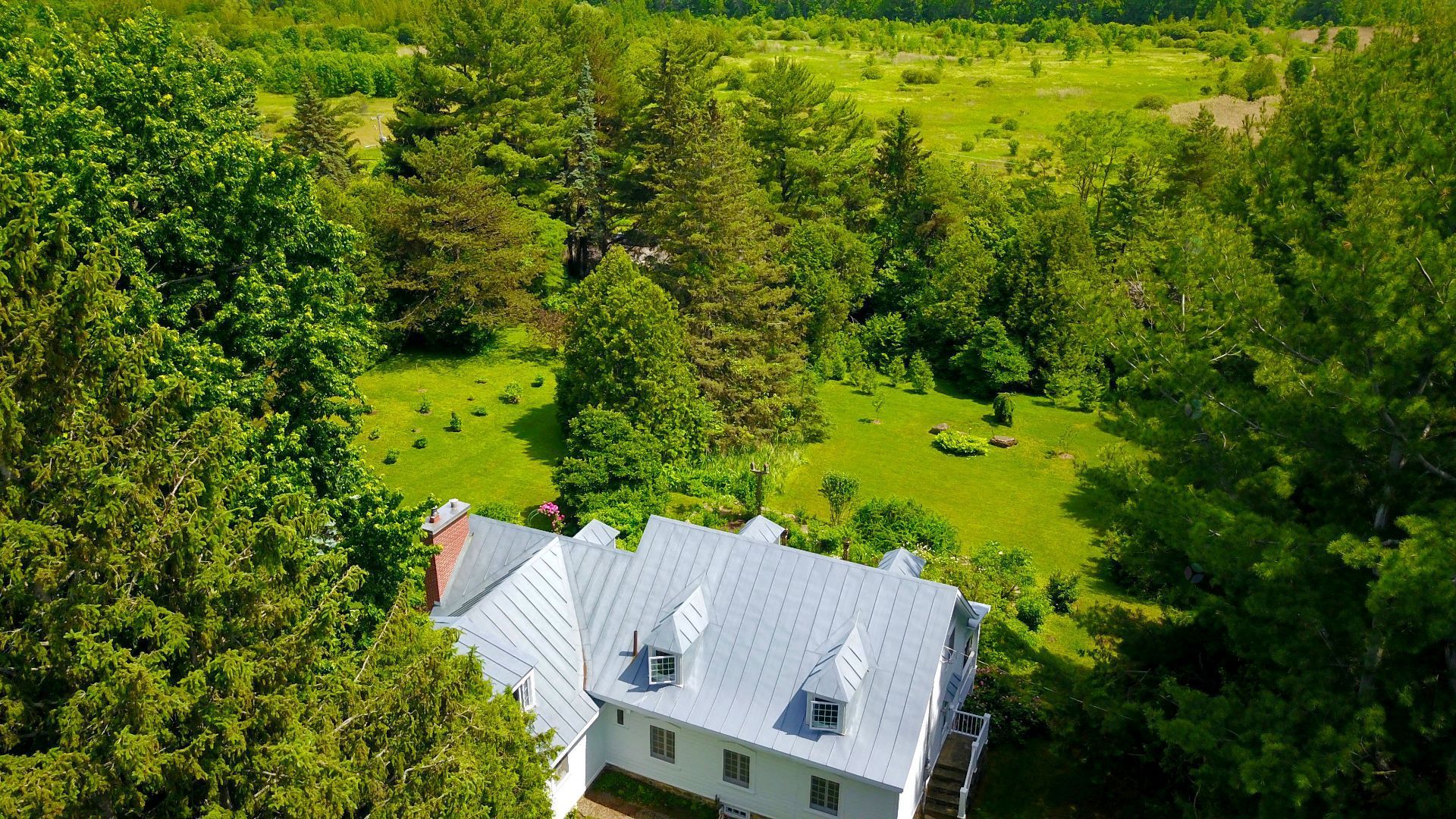 Oka, QC J0N 1E0, Canada, 3 Bedrooms Bedrooms, ,1 BathroomBathrooms,Residential,Active,75012