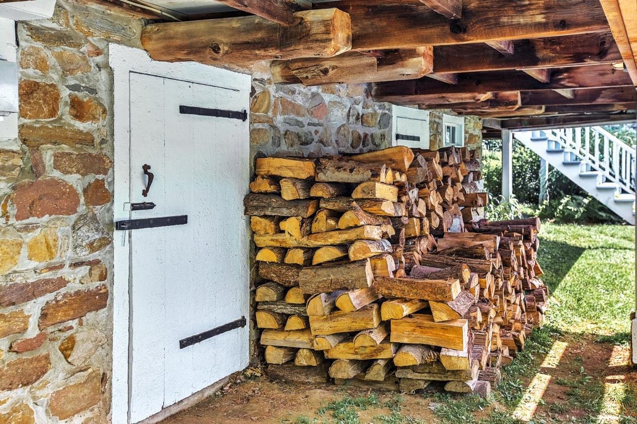 Oka, QC J0N 1E0, Canada, 3 Bedrooms Bedrooms, ,1 BathroomBathrooms,Residential,Active,75012