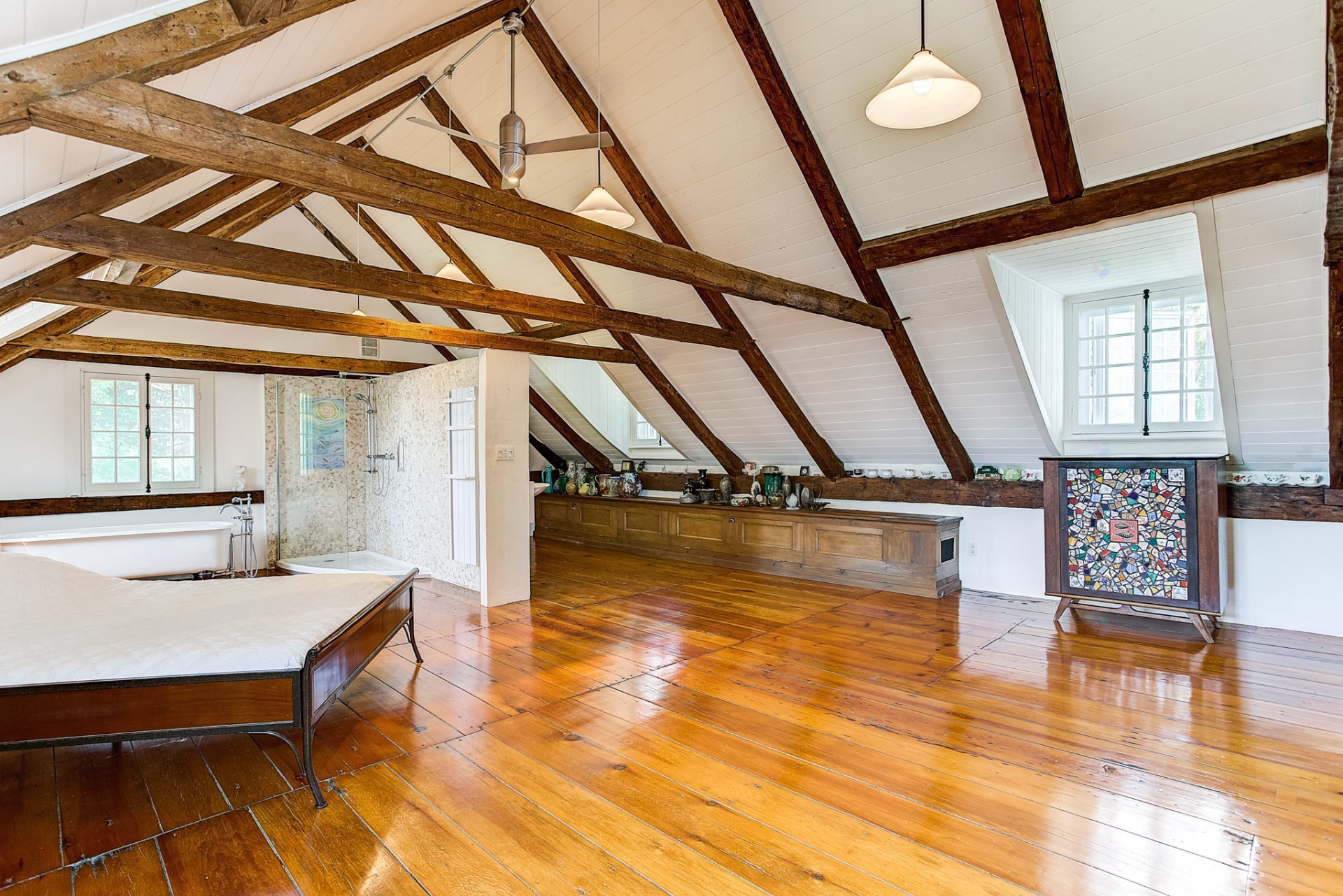 Oka, QC J0N 1E0, Canada, 3 Bedrooms Bedrooms, ,1 BathroomBathrooms,Residential,Active,75012