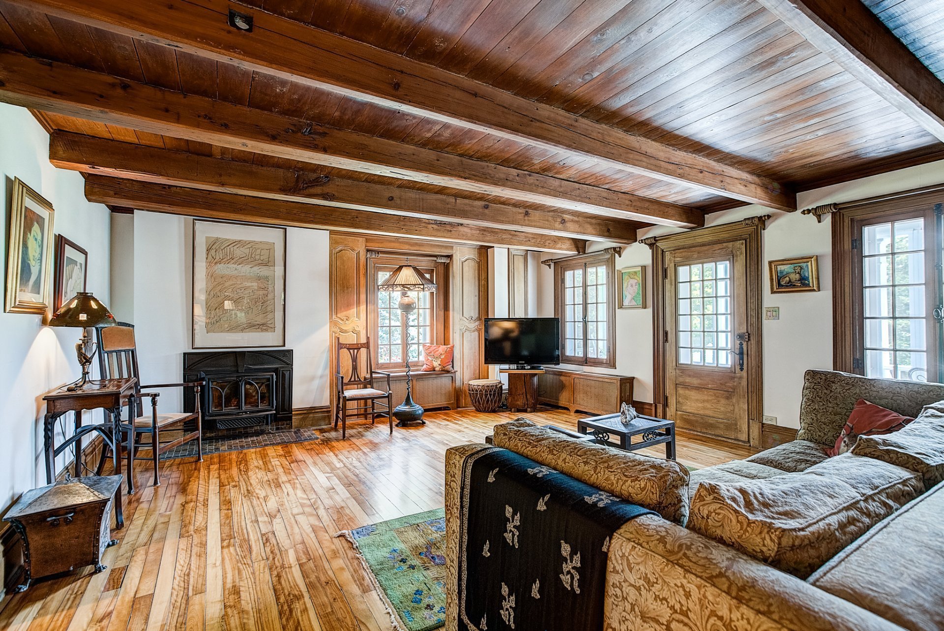 Oka, QC J0N 1E0, Canada, 3 Bedrooms Bedrooms, ,1 BathroomBathrooms,Residential,Active,75012