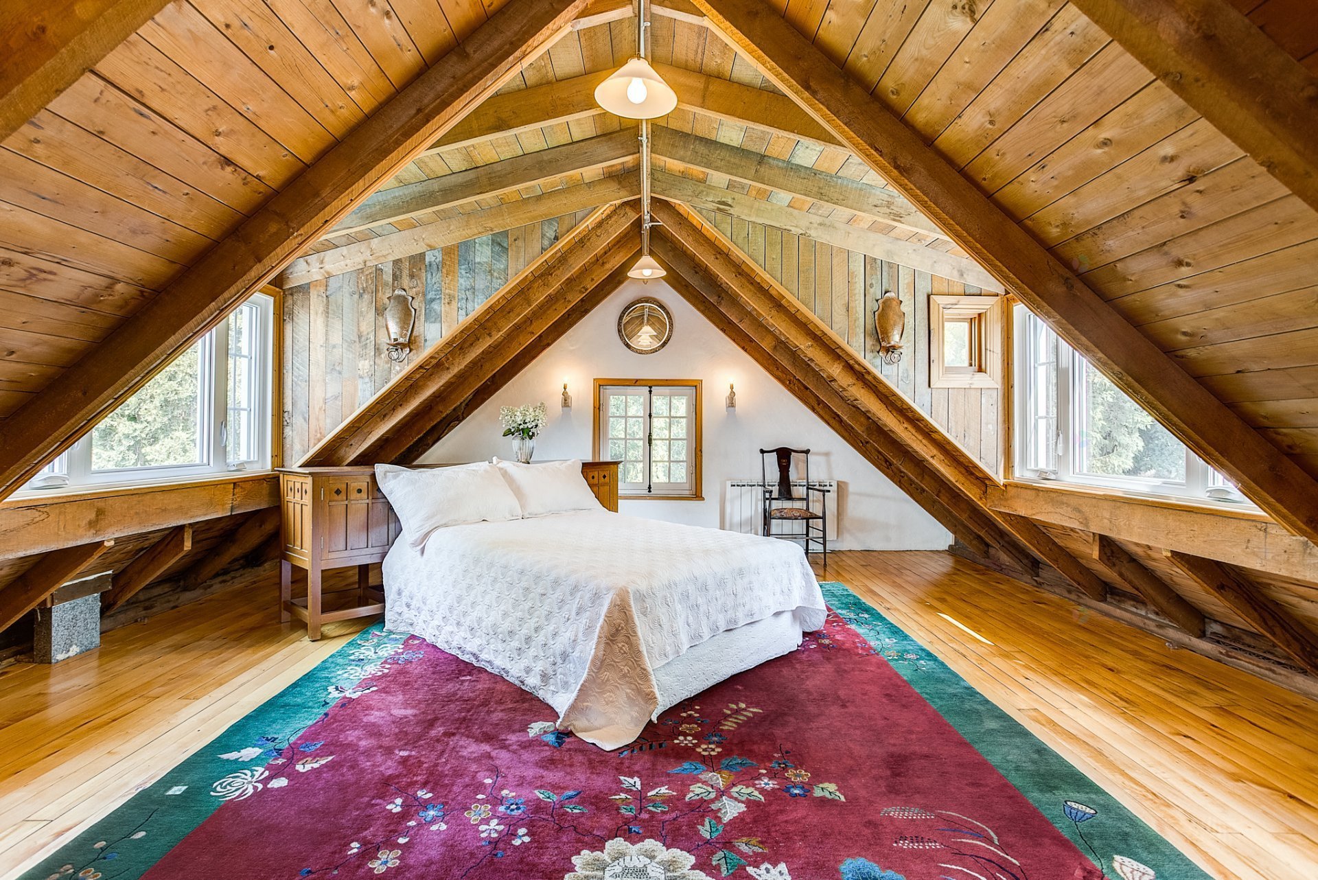 Oka, QC J0N 1E0, Canada, 3 Bedrooms Bedrooms, ,1 BathroomBathrooms,Residential,Active,75012