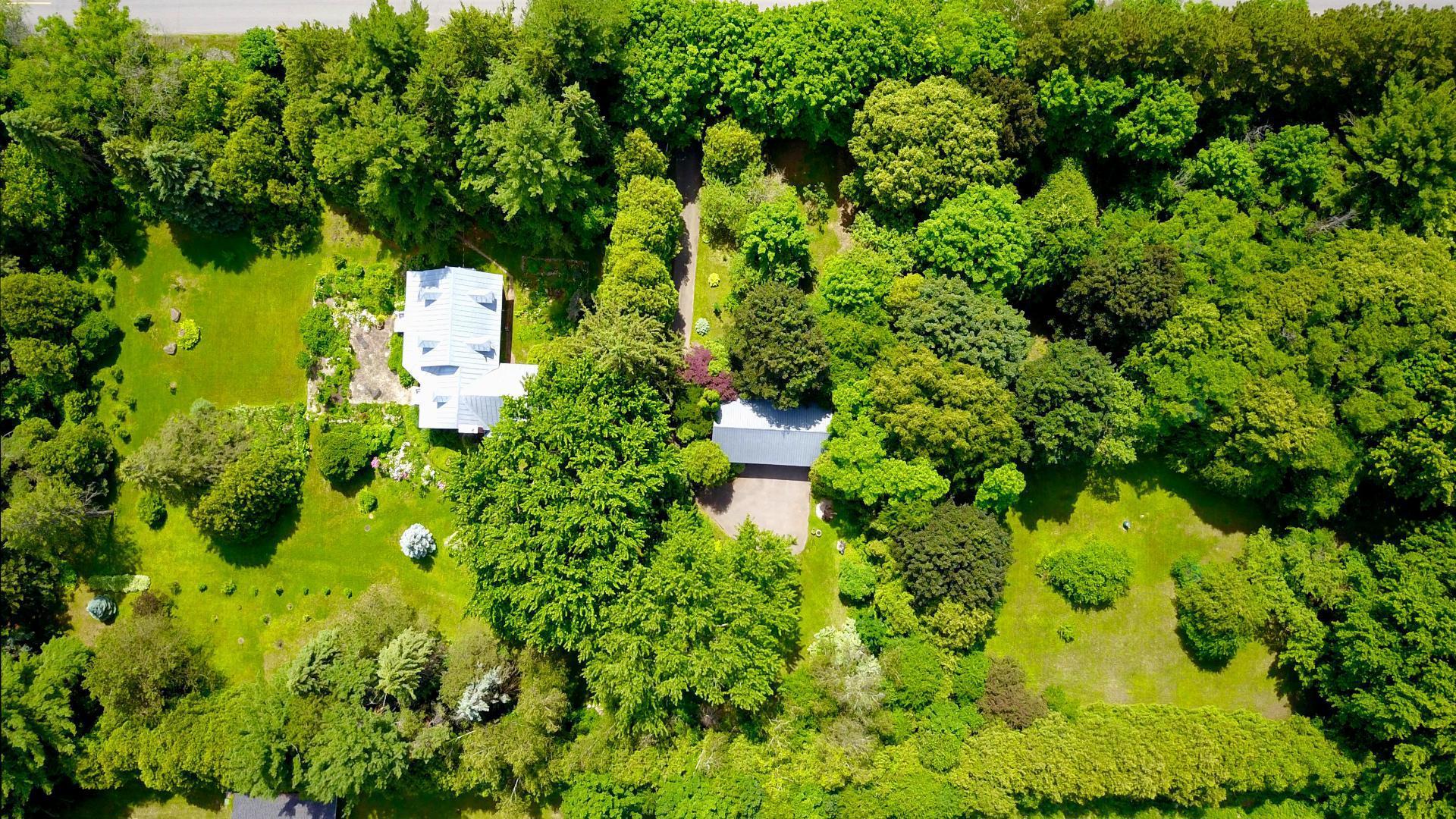 Oka, QC J0N 1E0, Canada, 3 Bedrooms Bedrooms, ,1 BathroomBathrooms,Residential,Active,75012