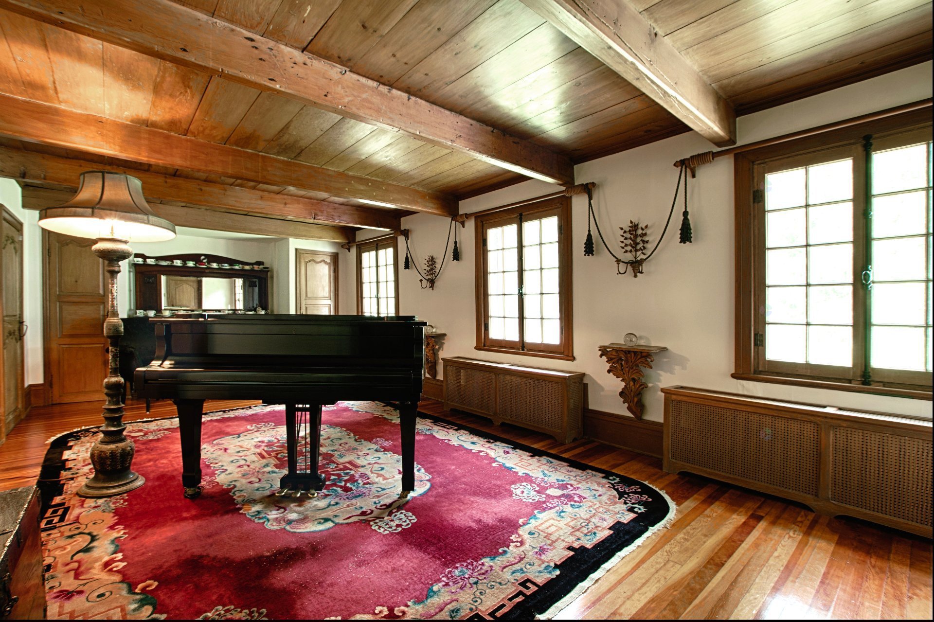 Oka, QC J0N 1E0, Canada, 3 Bedrooms Bedrooms, ,1 BathroomBathrooms,Residential,Active,75012