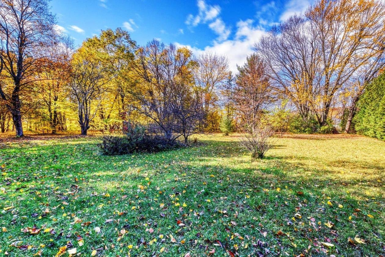 Oka, QC J0N 1E0, Canada, 3 Bedrooms Bedrooms, ,1 BathroomBathrooms,Residential,Active,75012