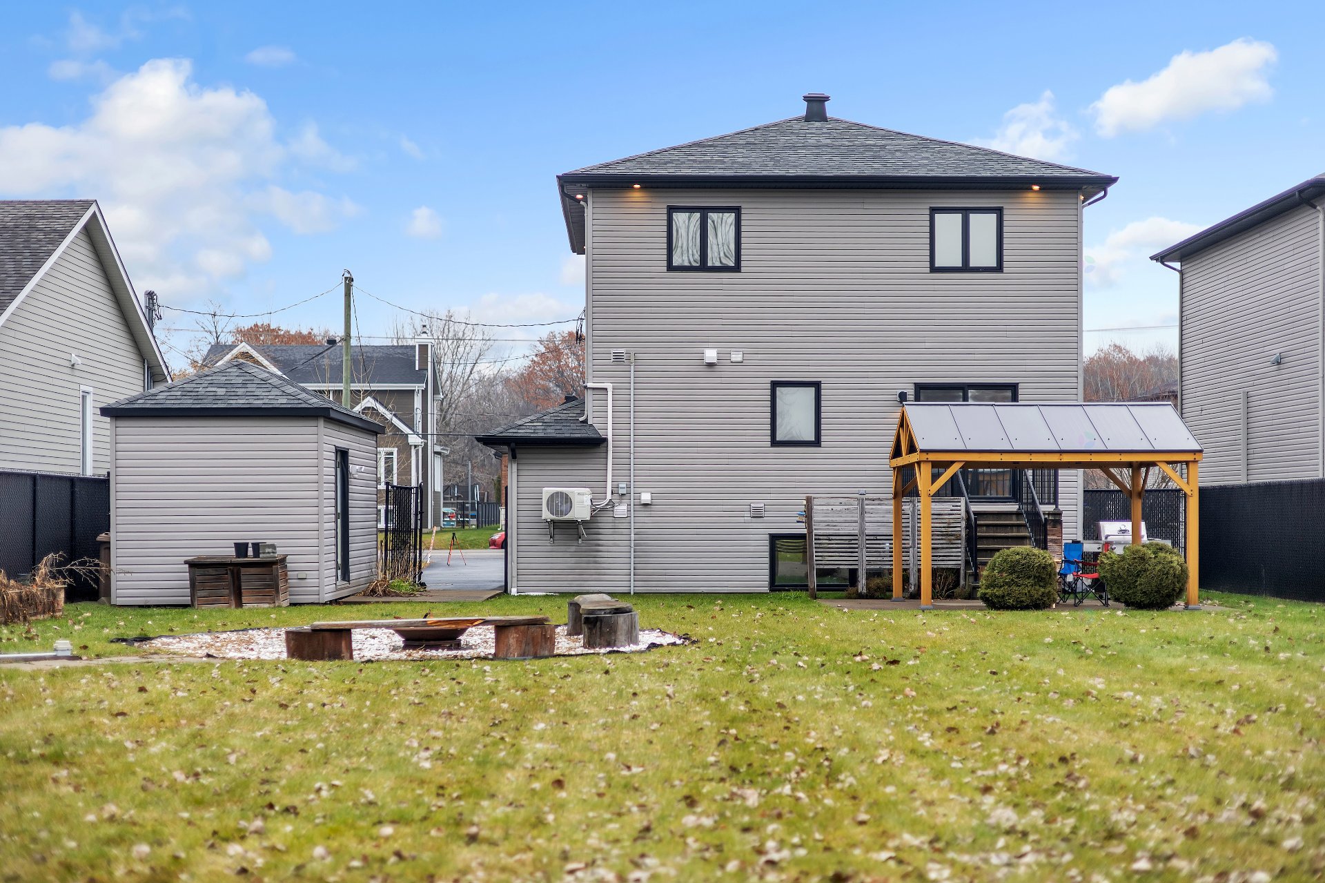 Saint-Mathias-Sur-Richelieu, QC J3L 0H4, Canada, 3 Bedrooms Bedrooms, ,2 BathroomsBathrooms,Residential,Active,256567