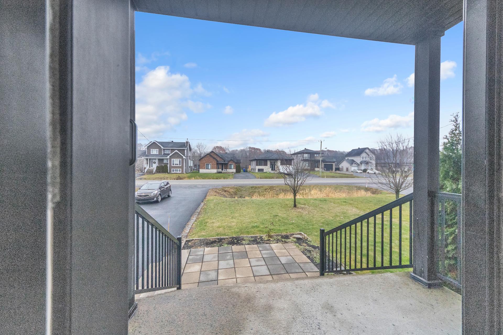 Saint-Mathias-Sur-Richelieu, QC J3L 0H4, Canada, 3 Bedrooms Bedrooms, ,2 BathroomsBathrooms,Residential,Active,256567