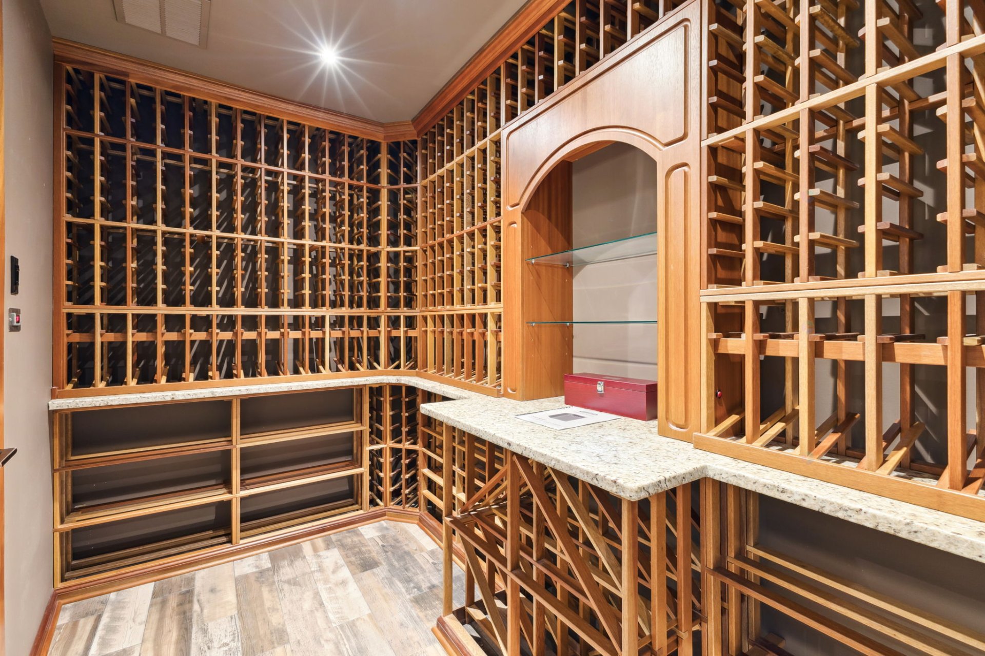 Chelsea, QC J9B 2M2, Canada, 5 Bedrooms Bedrooms, ,4 BathroomsBathrooms,Residential,Active,205494