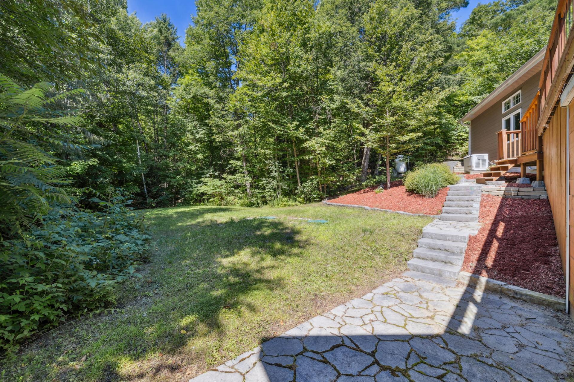 Chelsea, QC J9B 2M2, Canada, 5 Bedrooms Bedrooms, ,4 BathroomsBathrooms,Residential,Active,205494