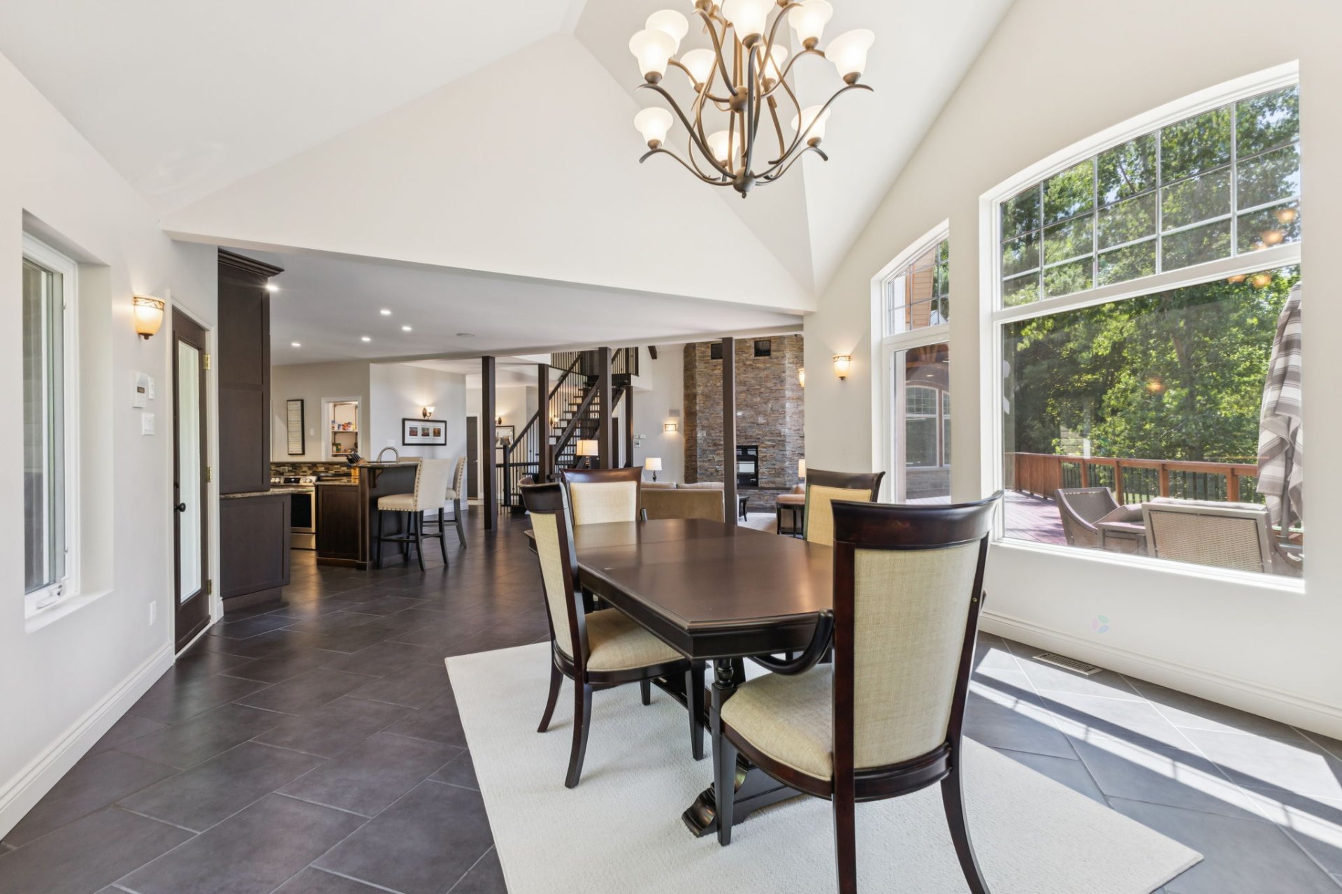 Chelsea, QC J9B 2M2, Canada, 5 Bedrooms Bedrooms, ,4 BathroomsBathrooms,Residential,Active,205494