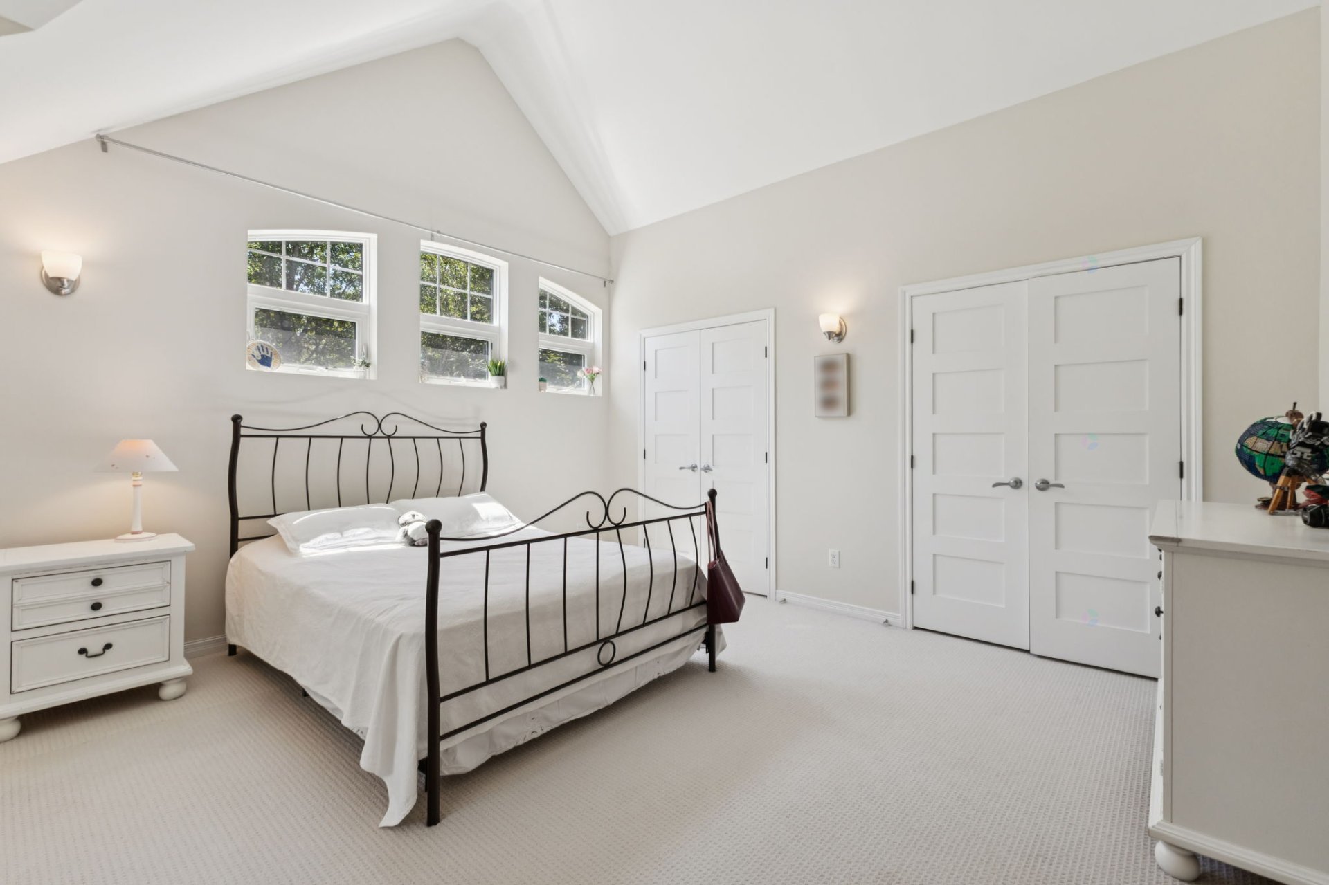 Chelsea, QC J9B 2M2, Canada, 5 Bedrooms Bedrooms, ,4 BathroomsBathrooms,Residential,Active,205494